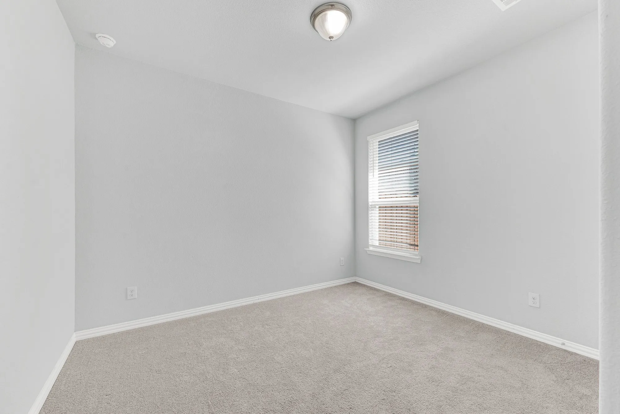 Single Family Residence For Sale in Denton County , 2068 Barx Drive, Little Elm, Texas 75068, 3 Bedroom, 2 Bathroom, 2 Garage spaces, 1,800 Sqft, built in 2021, mls#21289516, Real Estate Agent in Little Elm, Homes For Sale in Denton county, Homes For Sale in Little Elm, Realtor in Little Elm Texas, Real Estate Brokerage Independent Realty Texas, Luminita Cordes Realtor