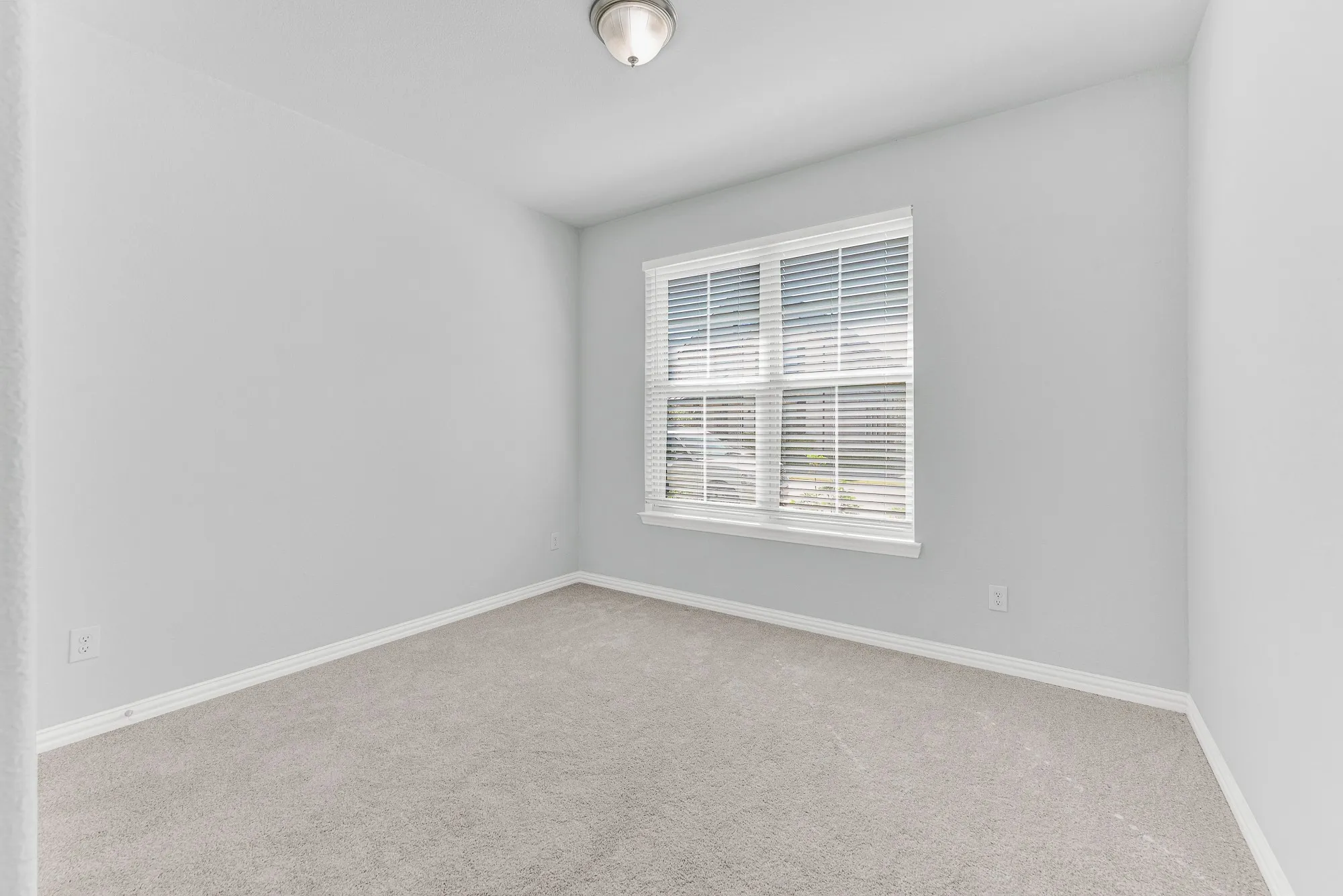 Single Family Residence For Sale in Denton County , 2068 Barx Drive, Little Elm, Texas 75068, 3 Bedroom, 2 Bathroom, 2 Garage spaces, 1,800 Sqft, built in 2021, mls#21289516, Real Estate Agent in Little Elm, Homes For Sale in Denton county, Homes For Sale in Little Elm, Realtor in Little Elm Texas, Real Estate Brokerage Independent Realty Texas, Luminita Cordes Realtor