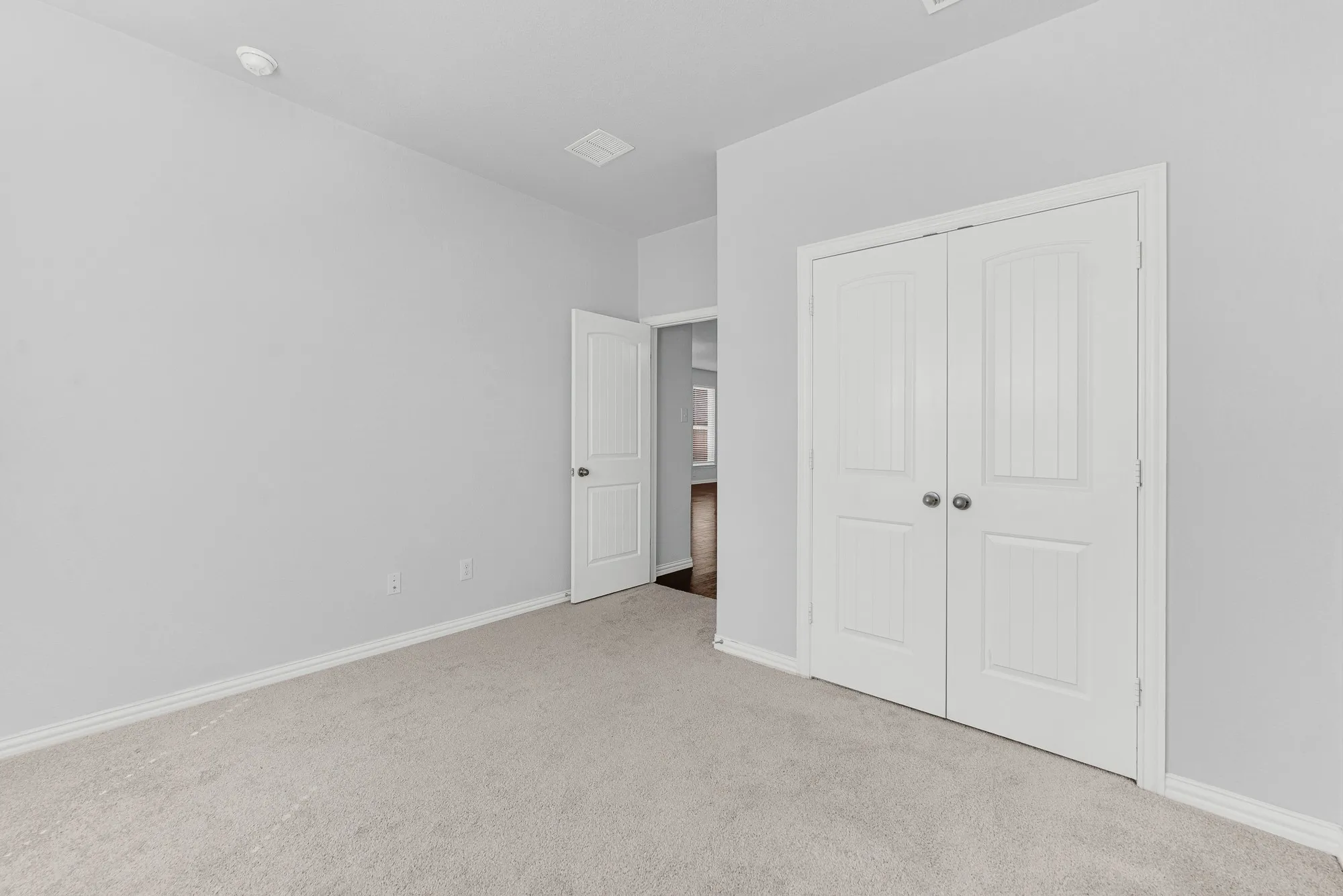 Single Family Residence For Sale in Denton County , 2068 Barx Drive, Little Elm, Texas 75068, 3 Bedroom, 2 Bathroom, 2 Garage spaces, 1,800 Sqft, built in 2021, mls#21289516, Real Estate Agent in Little Elm, Homes For Sale in Denton county, Homes For Sale in Little Elm, Realtor in Little Elm Texas, Real Estate Brokerage Independent Realty Texas, Luminita Cordes Realtor