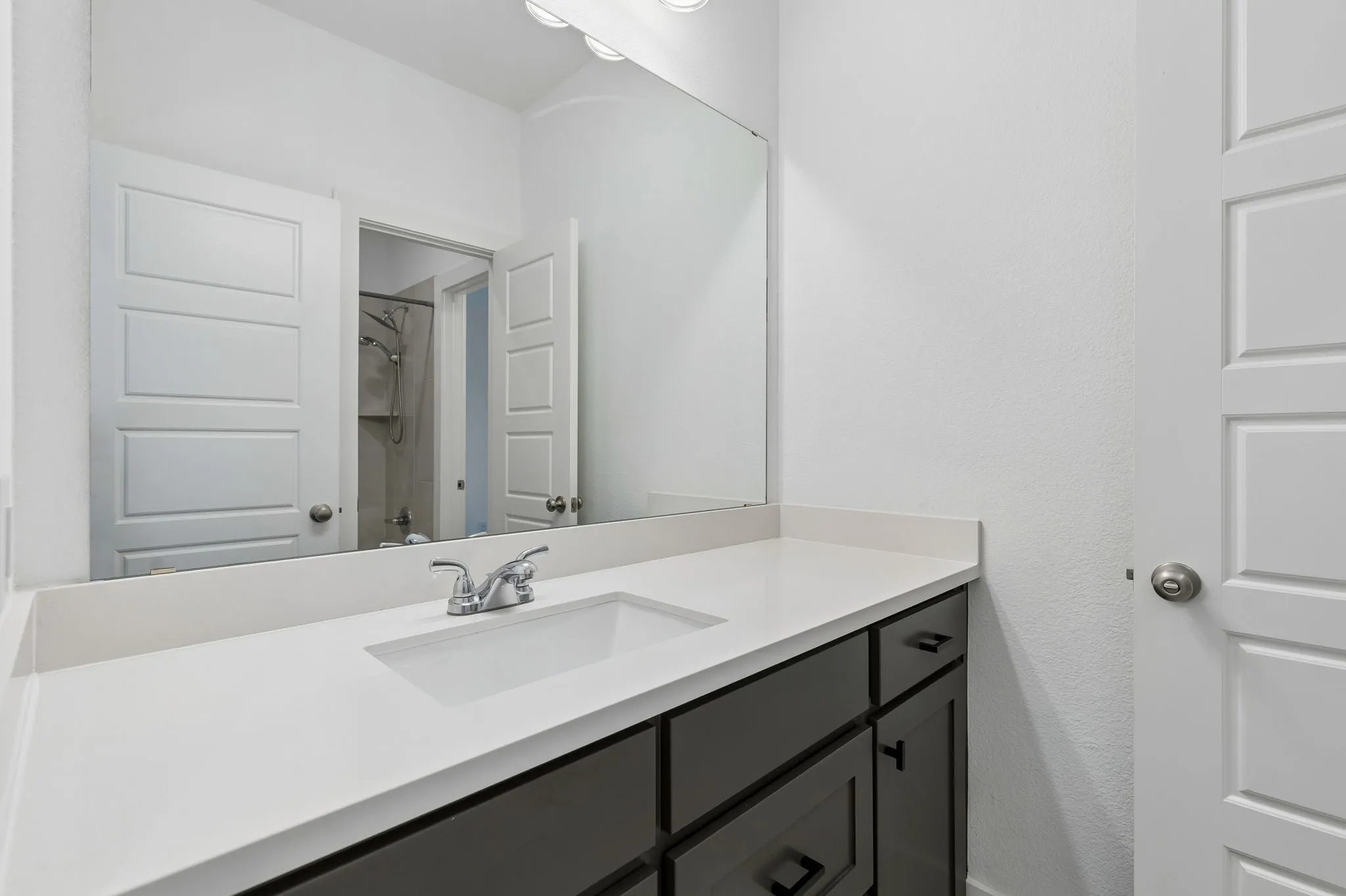 Single Family Residence For Sale in Collin County , 2702 Delta Drive, Melissa, Texas 75454, 5 Bedroom, 5 Bathroom, 3 Garage spaces, 3,791 Sqft, built in 2021, mls#21289248, Real Estate Agent in Melissa, Homes For Sale in Collin county, Homes For Sale in Melissa, Realtor in Melissa Texas, Real Estate Brokerage Independent Realty Texas, Luminita Cordes Realtor