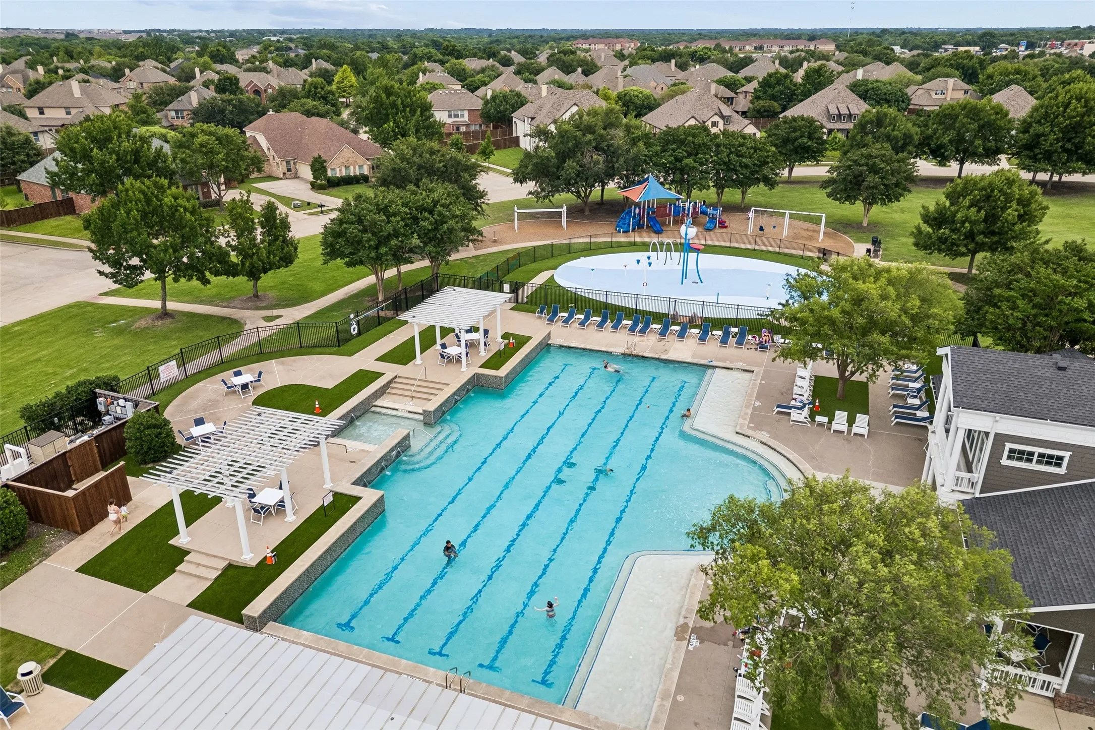 Single Family Residence For Sale in Collin County , 2702 Delta Drive, Melissa, Texas 75454, 5 Bedroom, 5 Bathroom, 3 Garage spaces, 3,791 Sqft, built in 2021, mls#21289248, Real Estate Agent in Melissa, Homes For Sale in Collin county, Homes For Sale in Melissa, Realtor in Melissa Texas, Real Estate Brokerage Independent Realty Texas, Luminita Cordes Realtor