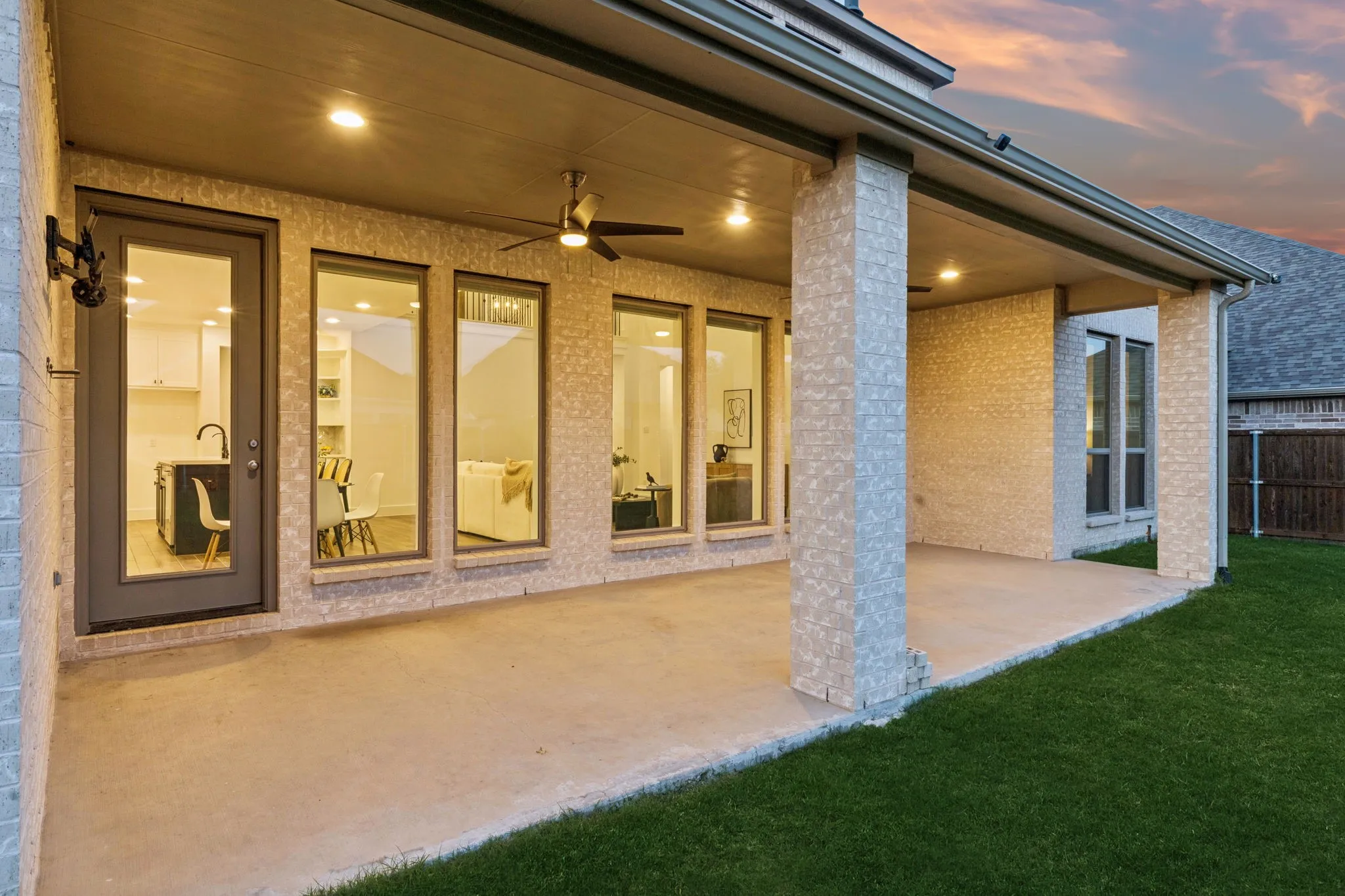 Single Family Residence For Sale in Collin County , 2702 Delta Drive, Melissa, Texas 75454, 5 Bedroom, 5 Bathroom, 3 Garage spaces, 3,791 Sqft, built in 2021, mls#21289248, Real Estate Agent in Melissa, Homes For Sale in Collin county, Homes For Sale in Melissa, Realtor in Melissa Texas, Real Estate Brokerage Independent Realty Texas, Luminita Cordes Realtor