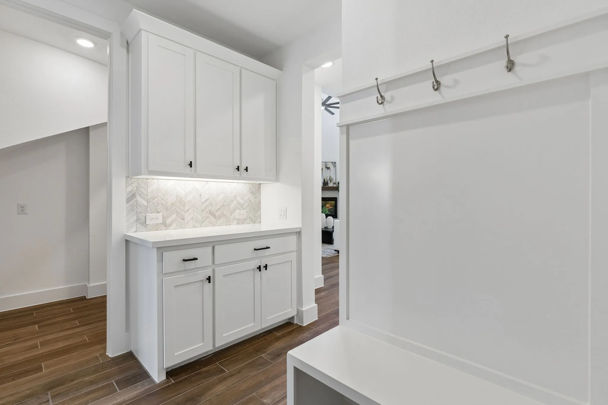 Single Family Residence For Sale in Collin County , 2702 Delta Drive, Melissa, Texas 75454, 5 Bedroom, 5 Bathroom, 3 Garage spaces, 3,791 Sqft, built in 2021, mls#21289248, Real Estate Agent in Melissa, Homes For Sale in Collin county, Homes For Sale in Melissa, Realtor in Melissa Texas, Real Estate Brokerage Independent Realty Texas, Luminita Cordes Realtor