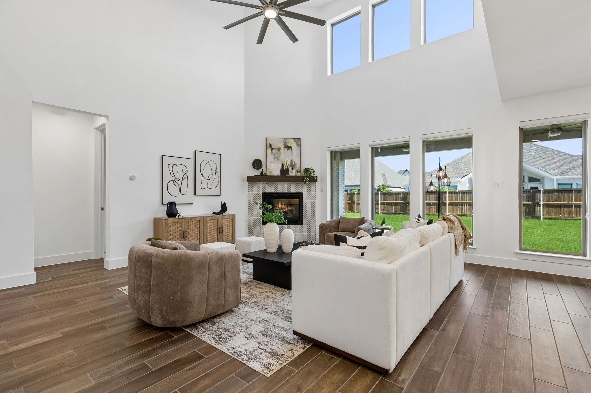 Single Family Residence For Sale in Collin County , 2702 Delta Drive, Melissa, Texas 75454, 5 Bedroom, 5 Bathroom, 3 Garage spaces, 3,791 Sqft, built in 2021, mls#21289248, Real Estate Agent in Melissa, Homes For Sale in Collin county, Homes For Sale in Melissa, Realtor in Melissa Texas, Real Estate Brokerage Independent Realty Texas, Luminita Cordes Realtor