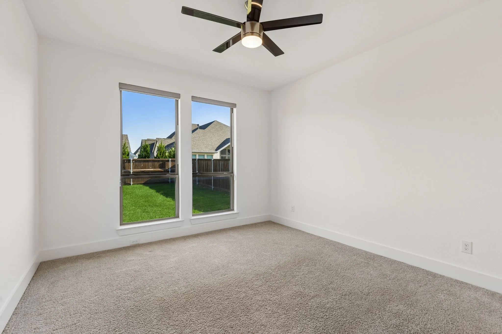 Single Family Residence For Sale in Collin County , 2702 Delta Drive, Melissa, Texas 75454, 5 Bedroom, 5 Bathroom, 3 Garage spaces, 3,791 Sqft, built in 2021, mls#21289248, Real Estate Agent in Melissa, Homes For Sale in Collin county, Homes For Sale in Melissa, Realtor in Melissa Texas, Real Estate Brokerage Independent Realty Texas, Luminita Cordes Realtor