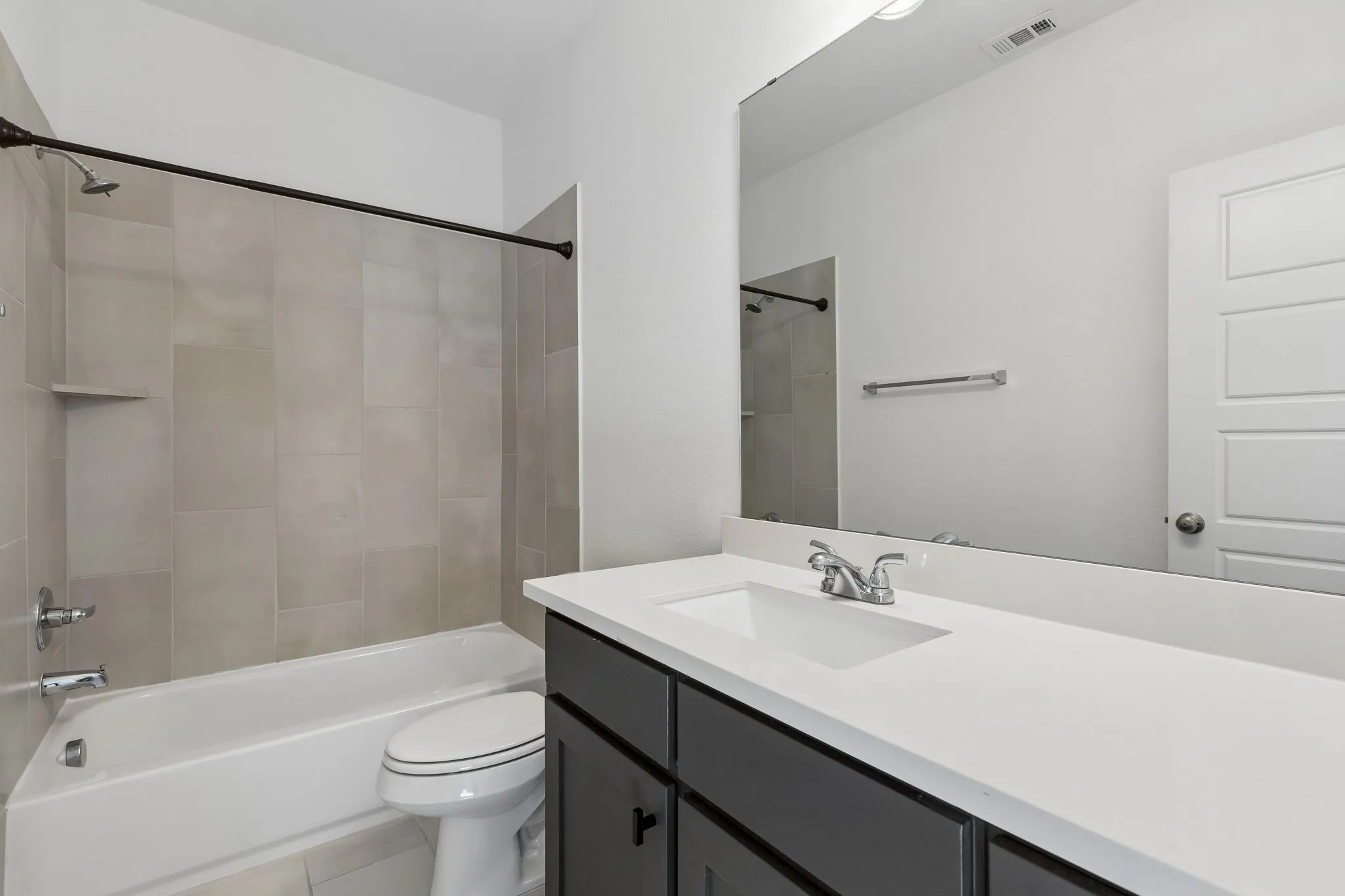 Single Family Residence For Sale in Collin County , 2702 Delta Drive, Melissa, Texas 75454, 5 Bedroom, 5 Bathroom, 3 Garage spaces, 3,791 Sqft, built in 2021, mls#21289248, Real Estate Agent in Melissa, Homes For Sale in Collin county, Homes For Sale in Melissa, Realtor in Melissa Texas, Real Estate Brokerage Independent Realty Texas, Luminita Cordes Realtor