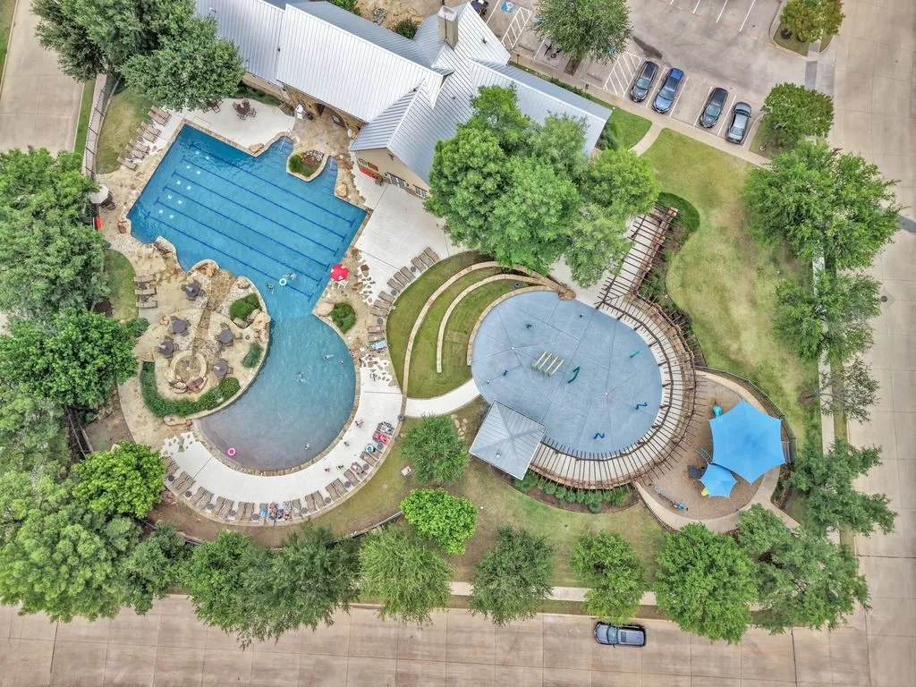 Single Family Residence For Sale in Denton County , 920 Ethan Road, Argyle, Texas 76226, 4 Bedroom, 4 Bathroom, 3 Garage spaces, 3,234 Sqft, built in 2005, mls#21281291, Real Estate Agent in Argyle, Homes For Sale in Denton county, Homes For Sale in Argyle, Realtor in Argyle Texas, Real Estate Brokerage Independent Realty Texas, Luminita Cordes Realtor