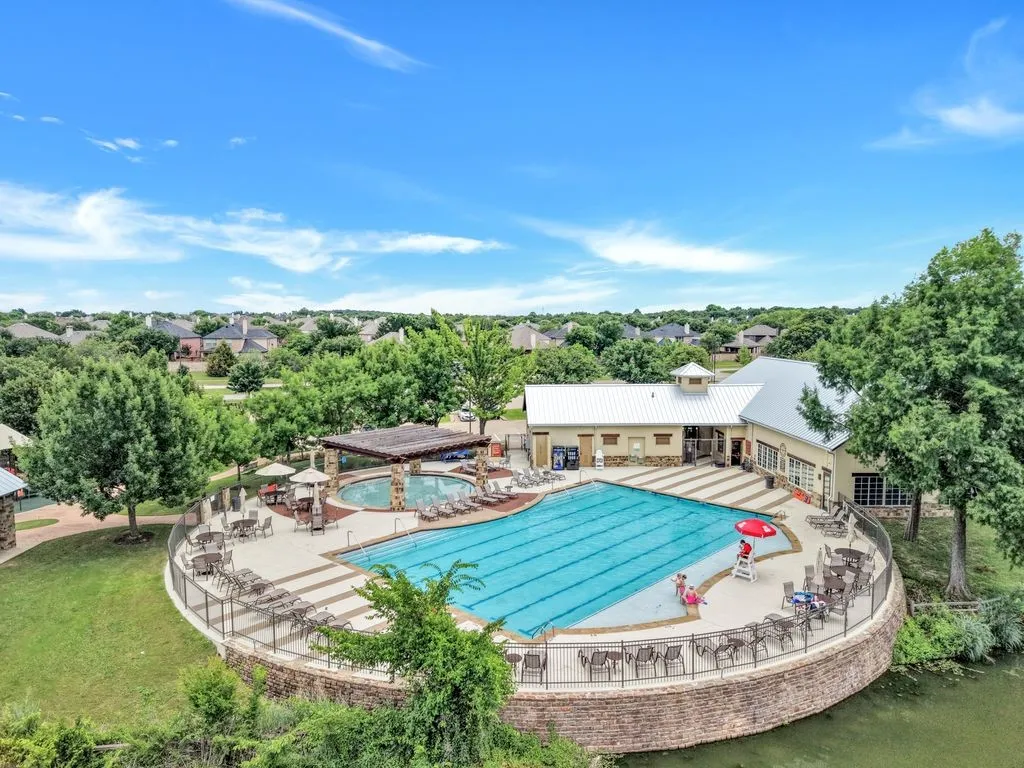 Single Family Residence For Sale in Denton County , 920 Ethan Road, Argyle, Texas 76226, 4 Bedroom, 4 Bathroom, 3 Garage spaces, 3,234 Sqft, built in 2005, mls#21281291, Real Estate Agent in Argyle, Homes For Sale in Denton county, Homes For Sale in Argyle, Realtor in Argyle Texas, Real Estate Brokerage Independent Realty Texas, Luminita Cordes Realtor