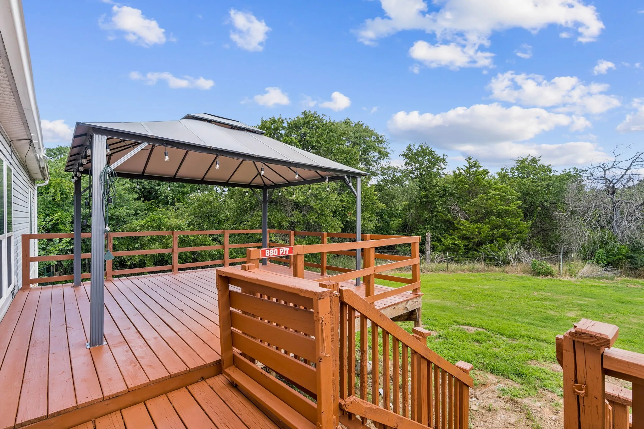 Single Family Residence For Sale in Wise County , 139 Cedar Drive, Azle, Texas 76020, 4 Bedroom, 2 Bathroom, Garage spaces, 1,976 Sqft, built in 2018, mls#21285470, Real Estate Agent in Azle, Homes For Sale in Wise county, Homes For Sale in Azle, Realtor in Azle Texas, Real Estate Brokerage Independent Realty Texas, Luminita Cordes Realtor