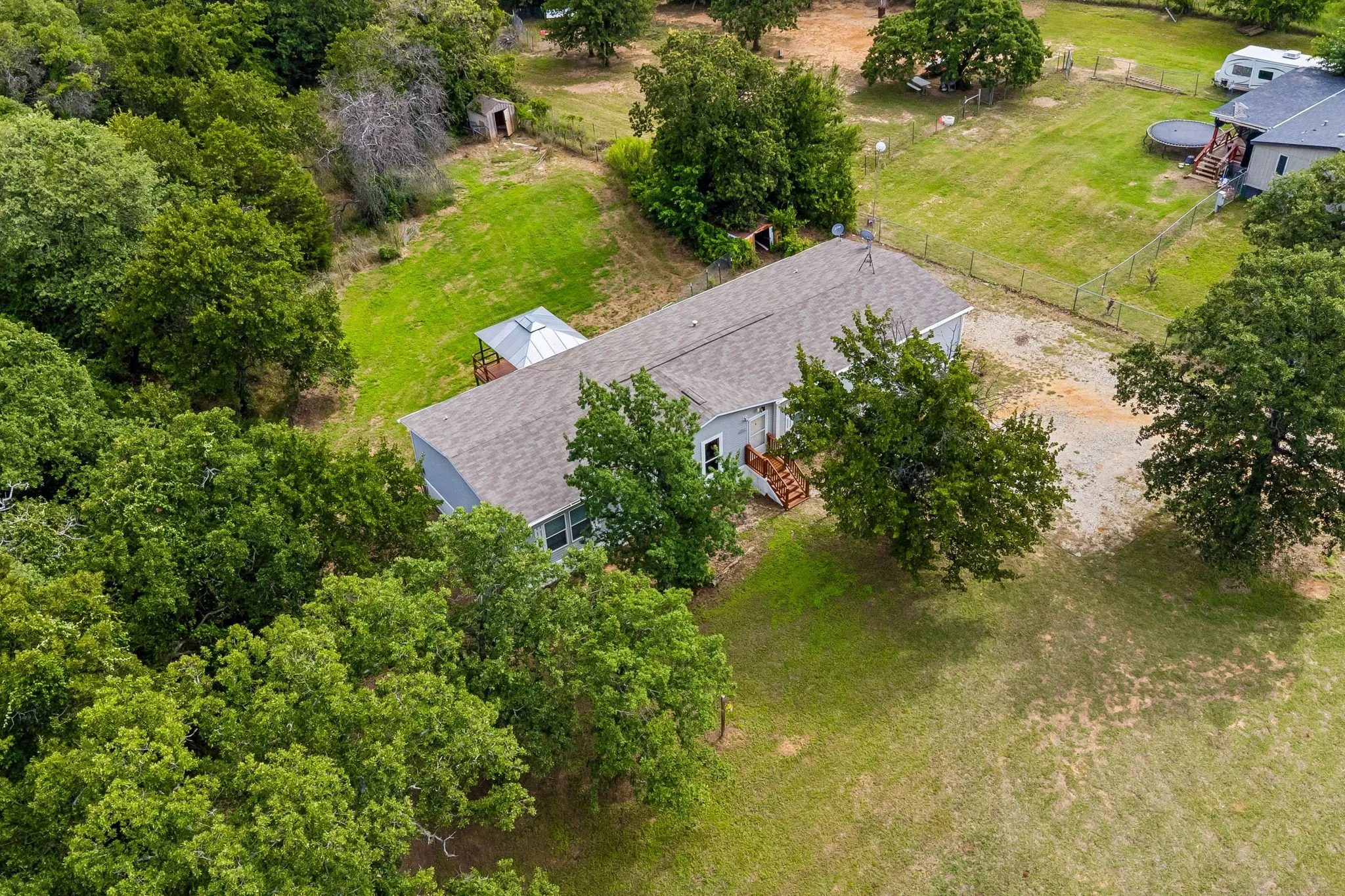 Single Family Residence For Sale in Wise County , 139 Cedar Drive, Azle, Texas 76020, 4 Bedroom, 2 Bathroom, Garage spaces, 1,976 Sqft, built in 2018, mls#21285470, Real Estate Agent in Azle, Homes For Sale in Wise county, Homes For Sale in Azle, Realtor in Azle Texas, Real Estate Brokerage Independent Realty Texas, Luminita Cordes Realtor