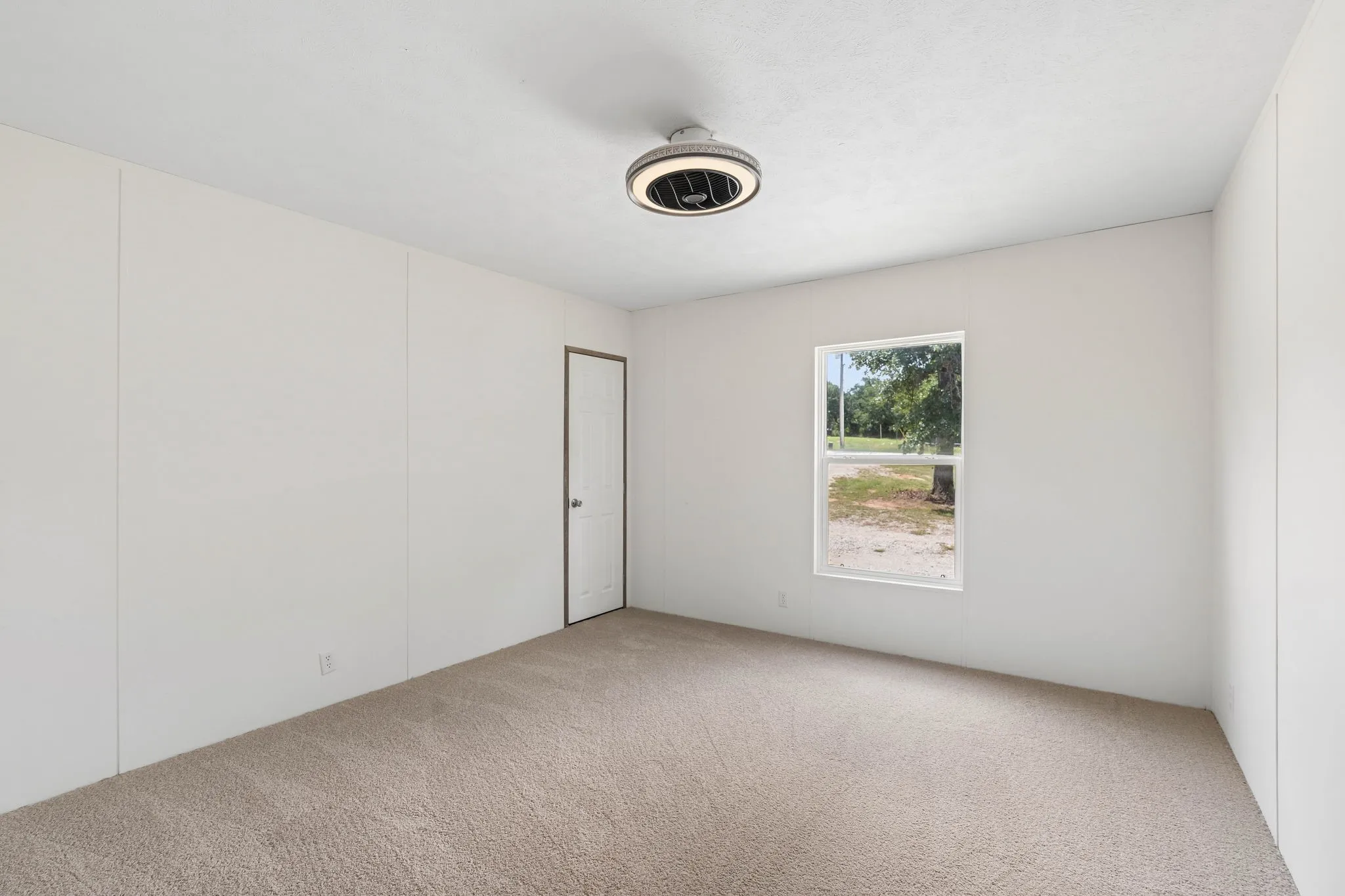 Single Family Residence For Sale in Wise County , 139 Cedar Drive, Azle, Texas 76020, 4 Bedroom, 2 Bathroom, Garage spaces, 1,976 Sqft, built in 2018, mls#21285470, Real Estate Agent in Azle, Homes For Sale in Wise county, Homes For Sale in Azle, Realtor in Azle Texas, Real Estate Brokerage Independent Realty Texas, Luminita Cordes Realtor