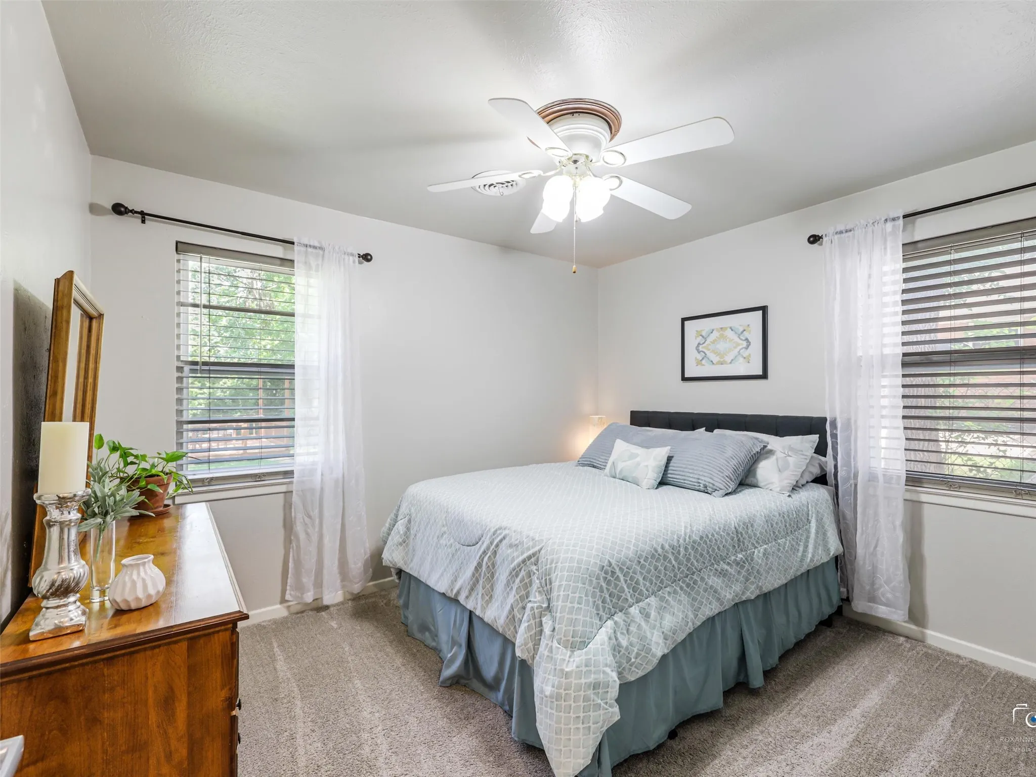 Single Family Residence For Sale in Grayson County , 114 N Imperial Drive, Denison, Texas 75020, 3 Bedroom, 2 Bathroom, Garage spaces, 1,413 Sqft, built in 1962, mls#21280793, Real Estate Agent in Denison, Homes For Sale in Grayson county, Homes For Sale in Denison, Realtor in Denison Texas, Real Estate Brokerage Independent Realty Texas, Luminita Cordes Realtor