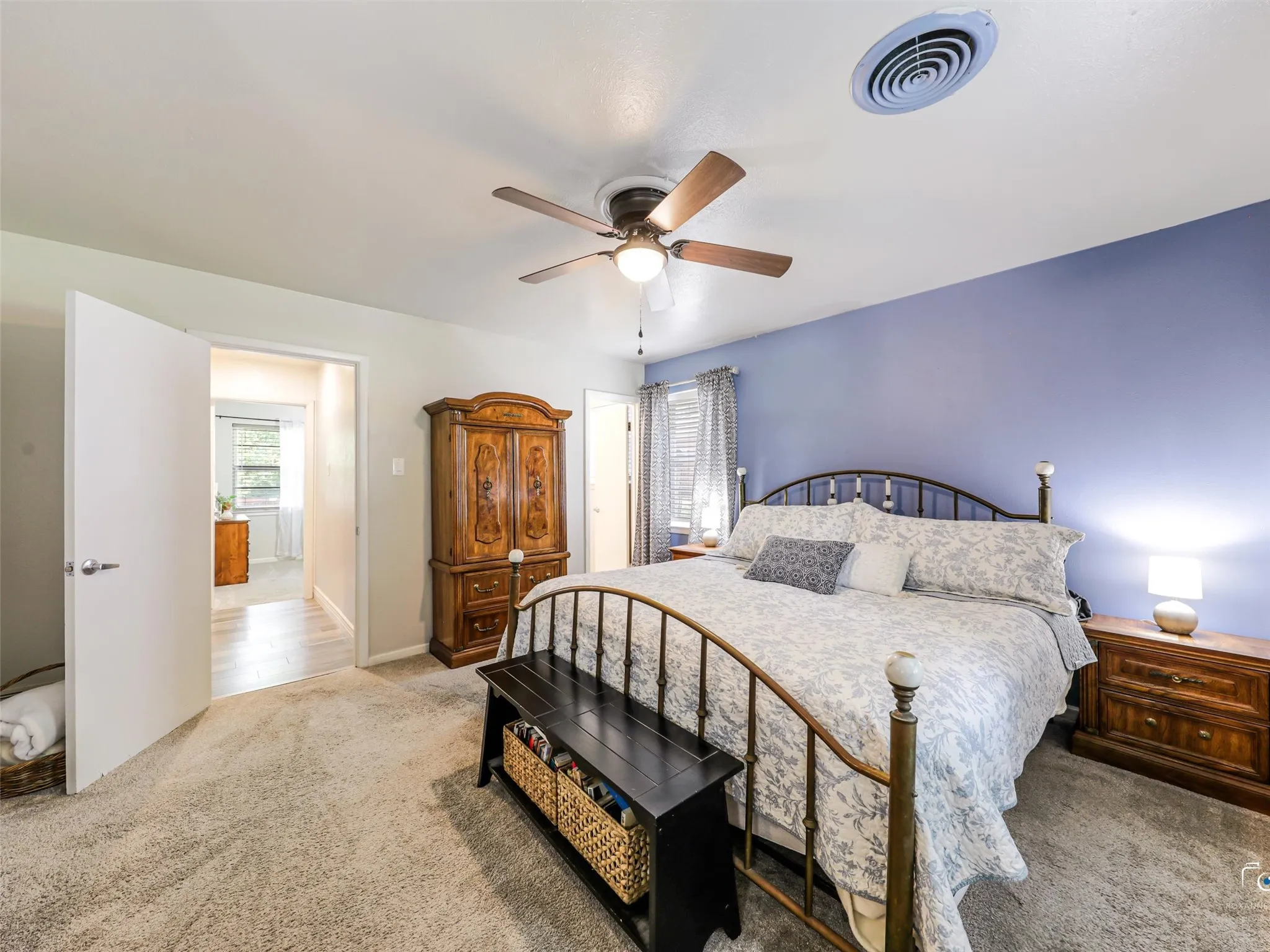 Single Family Residence For Sale in Grayson County , 114 N Imperial Drive, Denison, Texas 75020, 3 Bedroom, 2 Bathroom, Garage spaces, 1,413 Sqft, built in 1962, mls#21280793, Real Estate Agent in Denison, Homes For Sale in Grayson county, Homes For Sale in Denison, Realtor in Denison Texas, Real Estate Brokerage Independent Realty Texas, Luminita Cordes Realtor