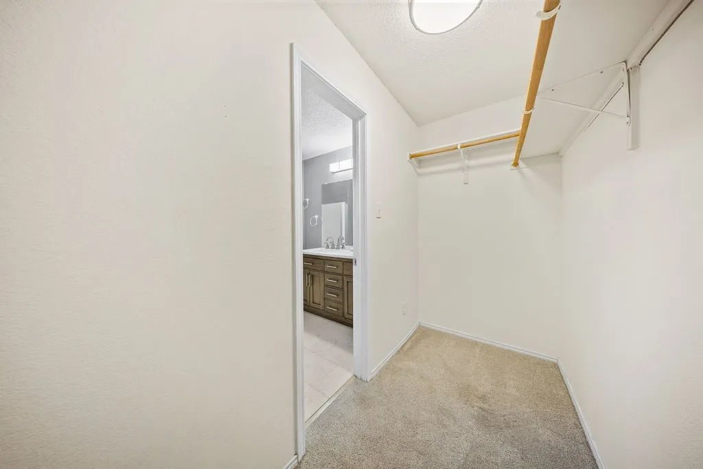 Single Family Residence For Rent in Dallas County , 1444 Atkins Street, Cedar Hill, Texas 75104, 3 Bedroom, 2 Bathroom, 2 Garage spaces, 2,100 Sqft, built in 2002, mls#21287727, Real Estate Agent in Cedar Hill, Homes For Rent in Dallas county, Homes For Rent in Cedar Hill, Realtor in Cedar Hill Texas, Real Estate Brokerage Independent Realty Texas, Luminita Cordes Realtor