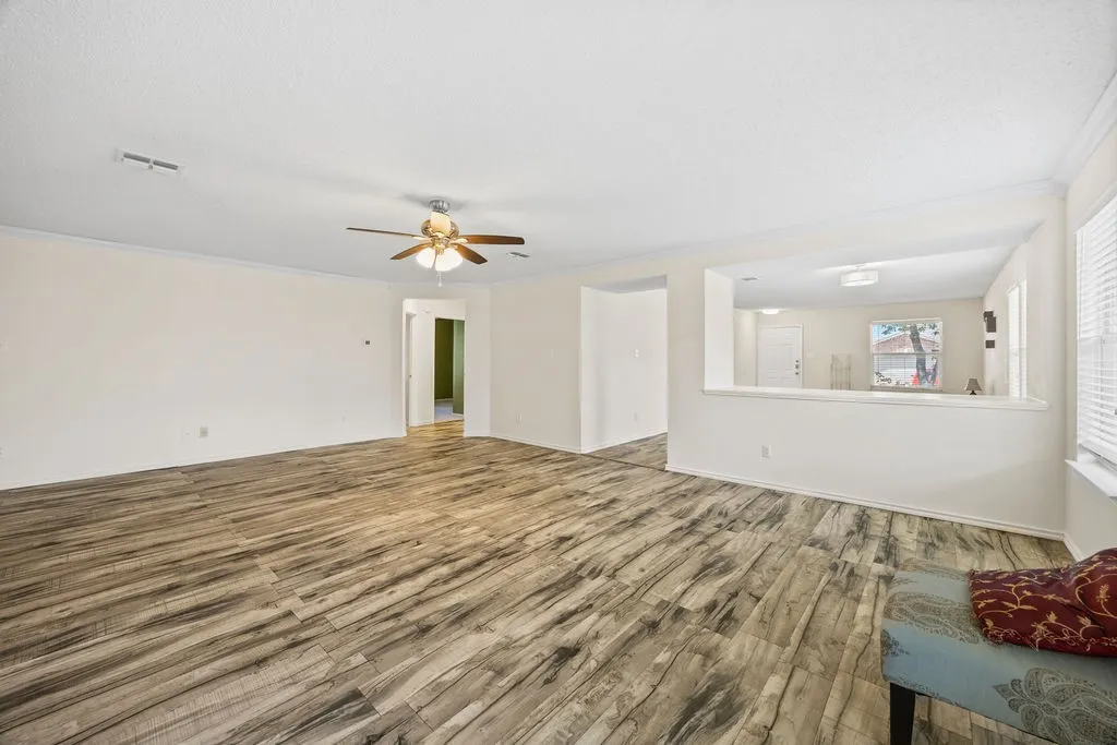 Single Family Residence For Rent in Dallas County , 1444 Atkins Street, Cedar Hill, Texas 75104, 3 Bedroom, 2 Bathroom, 2 Garage spaces, 2,100 Sqft, built in 2002, mls#21287727, Real Estate Agent in Cedar Hill, Homes For Rent in Dallas county, Homes For Rent in Cedar Hill, Realtor in Cedar Hill Texas, Real Estate Brokerage Independent Realty Texas, Luminita Cordes Realtor