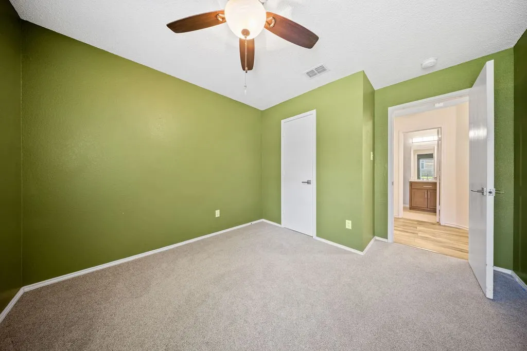 Single Family Residence For Rent in Dallas County , 1444 Atkins Street, Cedar Hill, Texas 75104, 3 Bedroom, 2 Bathroom, 2 Garage spaces, 2,100 Sqft, built in 2002, mls#21287727, Real Estate Agent in Cedar Hill, Homes For Rent in Dallas county, Homes For Rent in Cedar Hill, Realtor in Cedar Hill Texas, Real Estate Brokerage Independent Realty Texas, Luminita Cordes Realtor
