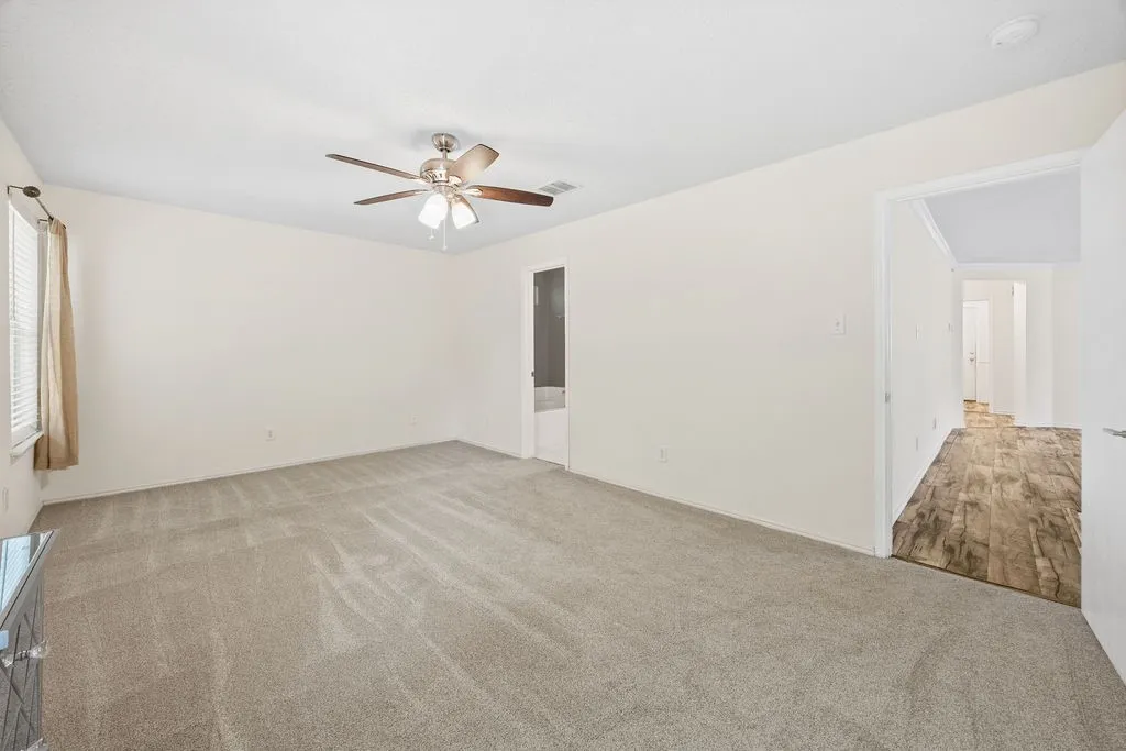 Single Family Residence For Rent in Dallas County , 1444 Atkins Street, Cedar Hill, Texas 75104, 3 Bedroom, 2 Bathroom, 2 Garage spaces, 2,100 Sqft, built in 2002, mls#21287727, Real Estate Agent in Cedar Hill, Homes For Rent in Dallas county, Homes For Rent in Cedar Hill, Realtor in Cedar Hill Texas, Real Estate Brokerage Independent Realty Texas, Luminita Cordes Realtor