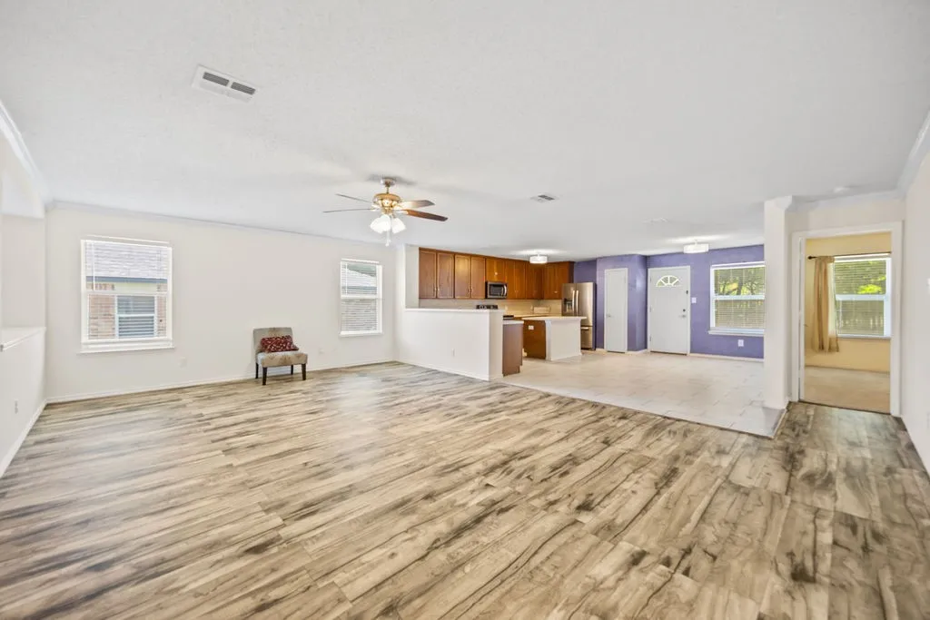 Single Family Residence For Rent in Dallas County , 1444 Atkins Street, Cedar Hill, Texas 75104, 3 Bedroom, 2 Bathroom, 2 Garage spaces, 2,100 Sqft, built in 2002, mls#21287727, Real Estate Agent in Cedar Hill, Homes For Rent in Dallas county, Homes For Rent in Cedar Hill, Realtor in Cedar Hill Texas, Real Estate Brokerage Independent Realty Texas, Luminita Cordes Realtor