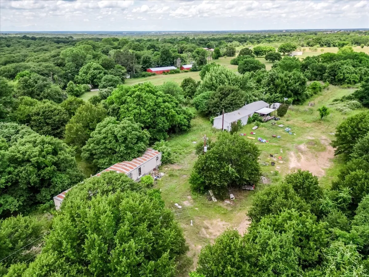 Mobile Home For Sale in Parker County , 876 Old Authon Road, Weatherford, Texas 76088, 3 Bedroom, 2 Bathroom, Garage spaces, 2,432 Sqft, built in 1982, mls#21291346, Real Estate Agent in Weatherford, Homes For Sale in Parker county, Homes For Sale in Weatherford, Realtor in Weatherford Texas, Real Estate Brokerage Independent Realty Texas, Luminita Cordes Realtor