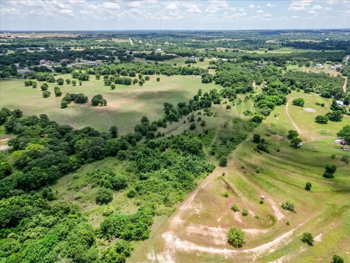Mobile Home For Sale in Parker County , 876 Old Authon Road, Weatherford, Texas 76088, 3 Bedroom, 2 Bathroom, Garage spaces, 2,432 Sqft, built in 1982, mls#21291346, Real Estate Agent in Weatherford, Homes For Sale in Parker county, Homes For Sale in Weatherford, Realtor in Weatherford Texas, Real Estate Brokerage Independent Realty Texas, Luminita Cordes Realtor