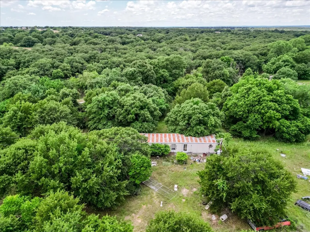 Mobile Home For Sale in Parker County , 876 Old Authon Road, Weatherford, Texas 76088, 3 Bedroom, 2 Bathroom, Garage spaces, 2,432 Sqft, built in 1982, mls#21291346, Real Estate Agent in Weatherford, Homes For Sale in Parker county, Homes For Sale in Weatherford, Realtor in Weatherford Texas, Real Estate Brokerage Independent Realty Texas, Luminita Cordes Realtor
