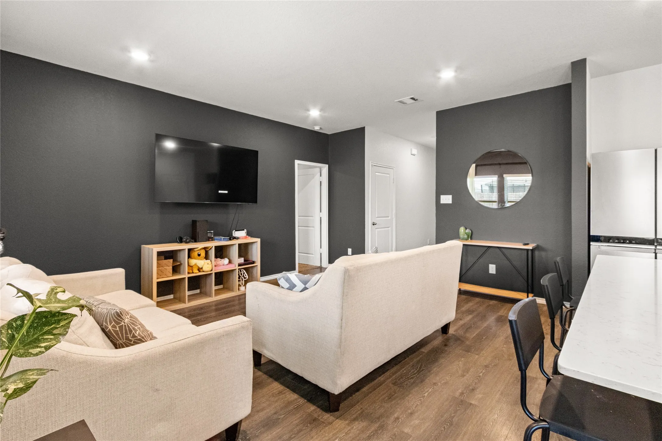 Single Family Residence For Sale in Dallas County , 15141 Ace Drive, Dallas, Texas 75253, 3 Bedroom, 2 Bathroom, 2 Garage spaces, 1,350 Sqft, built in 2022, Price $289,990, mls#21291302, Real Estate Agent in Dallas, Homes For Sale in Dallas county, Homes For Sale in Dallas, Realtor in Dallas Texas, Real Estate Brokerage Independent Realty Texas, Luminita Cordes Realtor