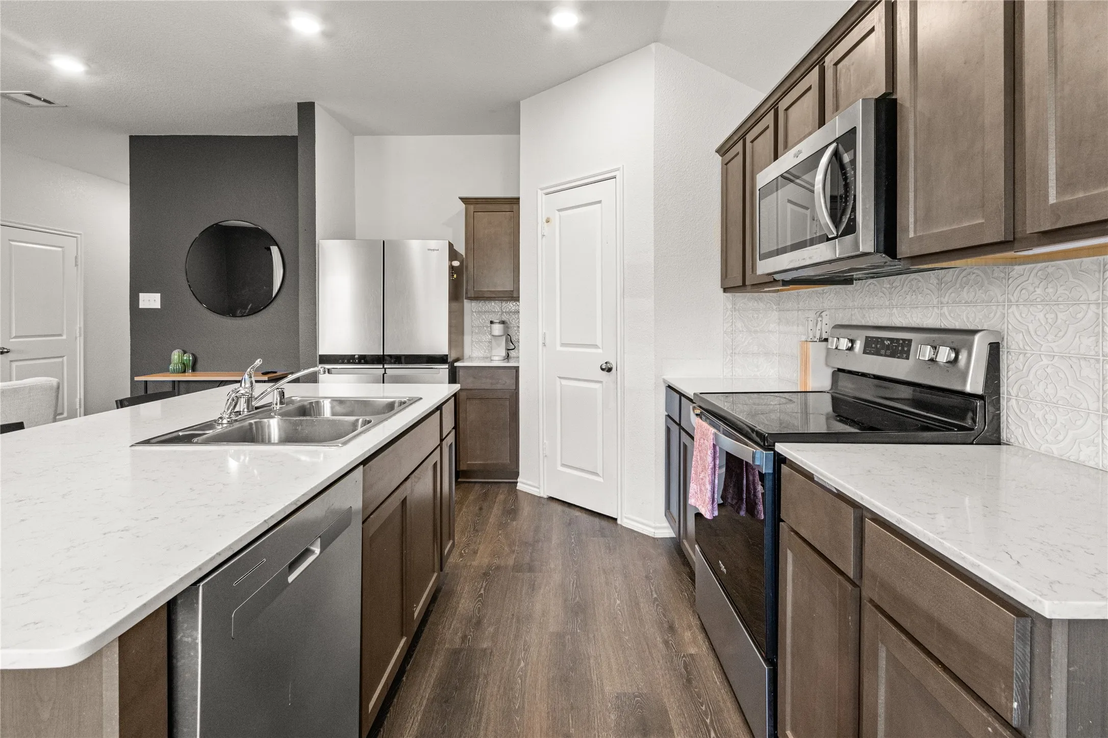 Single Family Residence For Sale in Dallas County , 15141 Ace Drive, Dallas, Texas 75253, 3 Bedroom, 2 Bathroom, 2 Garage spaces, 1,350 Sqft, built in 2022, Price $289,990, mls#21291302, Real Estate Agent in Dallas, Homes For Sale in Dallas county, Homes For Sale in Dallas, Realtor in Dallas Texas, Real Estate Brokerage Independent Realty Texas, Luminita Cordes Realtor