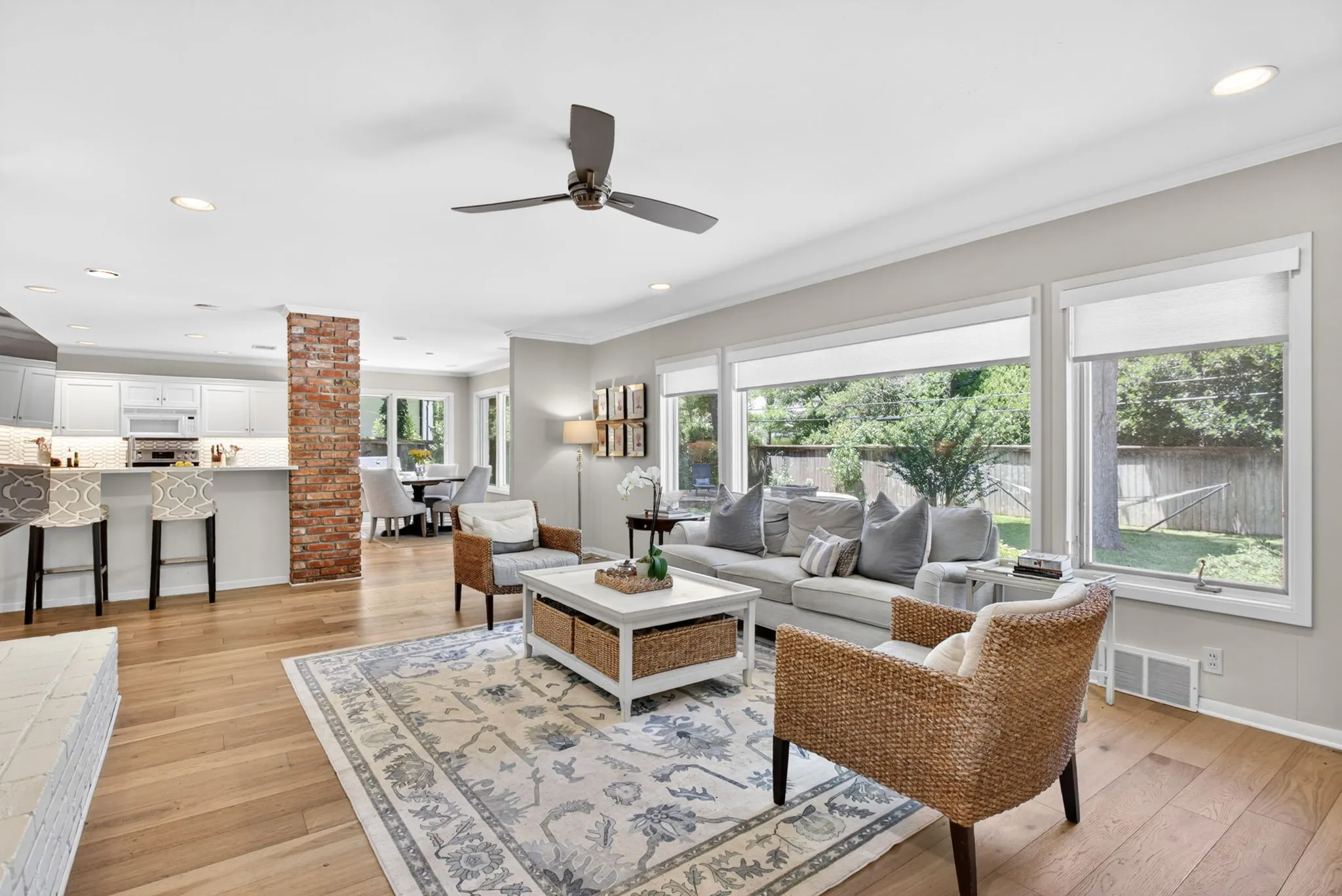 Single Family Residence For Sale in Tarrant County , 3712 Fox Hollow Street, Fort Worth, Texas 76109, 4 Bedroom, 3 Bathroom, 2 Garage spaces, 3,436 Sqft, built in 1956, mls#21290093, Real Estate Agent in Fort Worth, Homes For Sale in Tarrant county, Homes For Sale in Fort Worth, Realtor in Fort Worth Texas, Real Estate Brokerage Independent Realty Texas, Luminita Cordes Realtor
