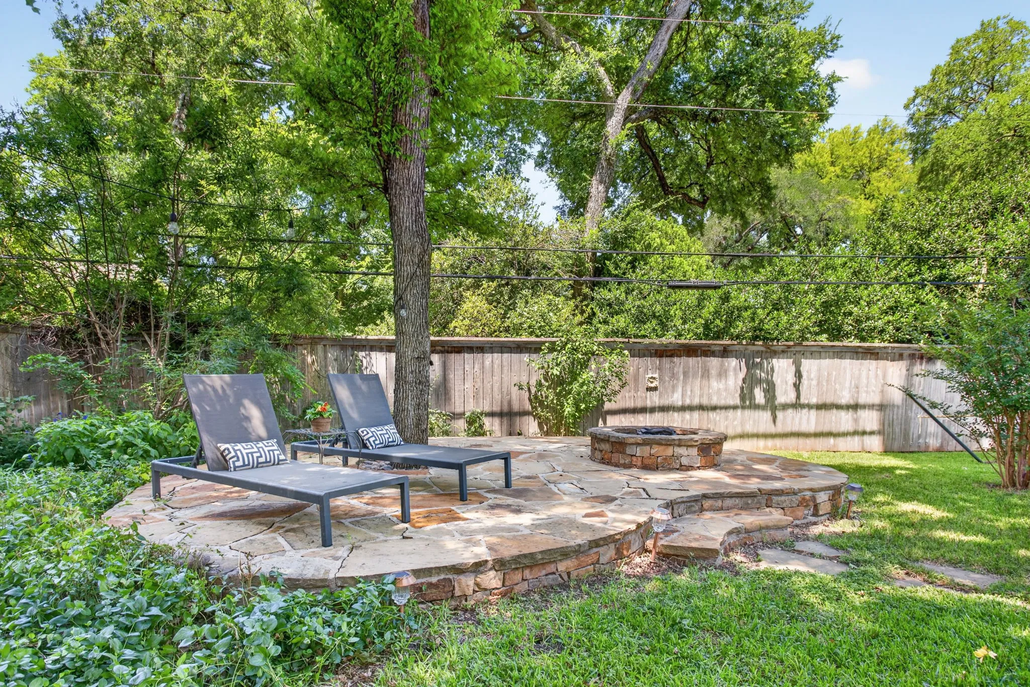Single Family Residence For Sale in Tarrant County , 3712 Fox Hollow Street, Fort Worth, Texas 76109, 4 Bedroom, 3 Bathroom, 2 Garage spaces, 3,436 Sqft, built in 1956, mls#21290093, Real Estate Agent in Fort Worth, Homes For Sale in Tarrant county, Homes For Sale in Fort Worth, Realtor in Fort Worth Texas, Real Estate Brokerage Independent Realty Texas, Luminita Cordes Realtor