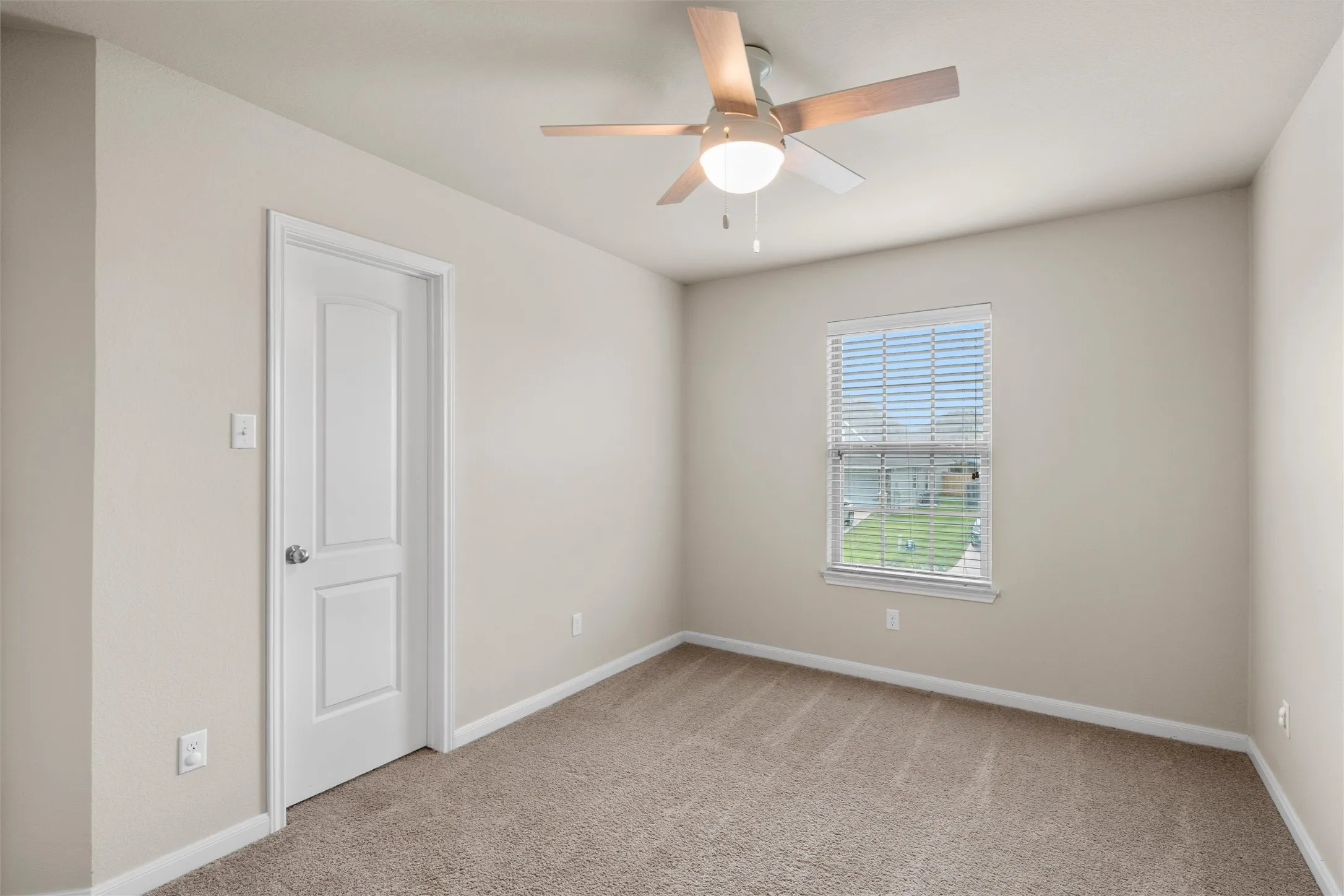 Single Family Residence For Sale in Mc Lennan County , 10860 Burnham Drive, Waco, Texas 76708, 4 Bedroom, 4 Bathroom, 2 Garage spaces, 2,783 Sqft, built in 2014, mls#21291349, Real Estate Agent in Waco, Homes For Sale in Mc Lennan county, Homes For Sale in Waco, Realtor in Waco Texas, Real Estate Brokerage Independent Realty Texas, Luminita Cordes Realtor