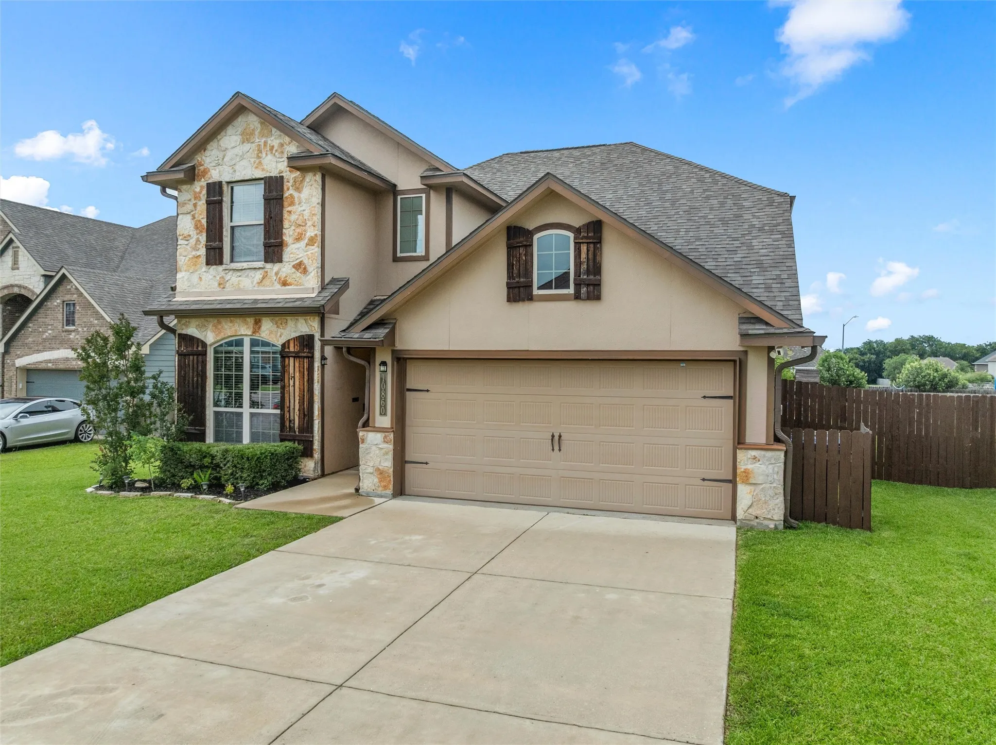 Single Family Residence For Sale in Mc Lennan County , 10860 Burnham Drive, Waco, Texas 76708, 4 Bedroom, 4 Bathroom, 2 Garage spaces, 2,783 Sqft, built in 2014, mls#21291349, Real Estate Agent in Waco, Homes For Sale in Mc Lennan county, Homes For Sale in Waco, Realtor in Waco Texas, Real Estate Brokerage Independent Realty Texas, Luminita Cordes Realtor