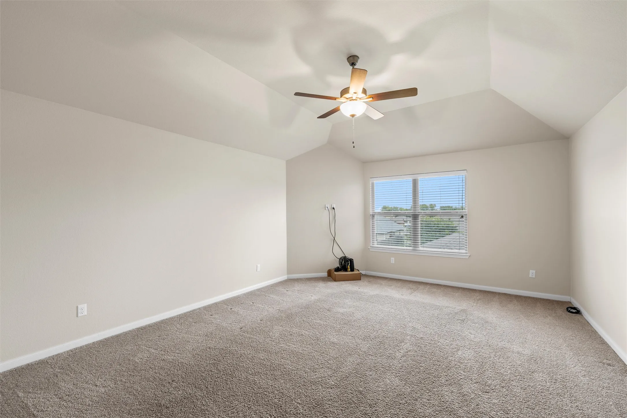 Single Family Residence For Sale in Mc Lennan County , 10860 Burnham Drive, Waco, Texas 76708, 4 Bedroom, 4 Bathroom, 2 Garage spaces, 2,783 Sqft, built in 2014, mls#21291349, Real Estate Agent in Waco, Homes For Sale in Mc Lennan county, Homes For Sale in Waco, Realtor in Waco Texas, Real Estate Brokerage Independent Realty Texas, Luminita Cordes Realtor