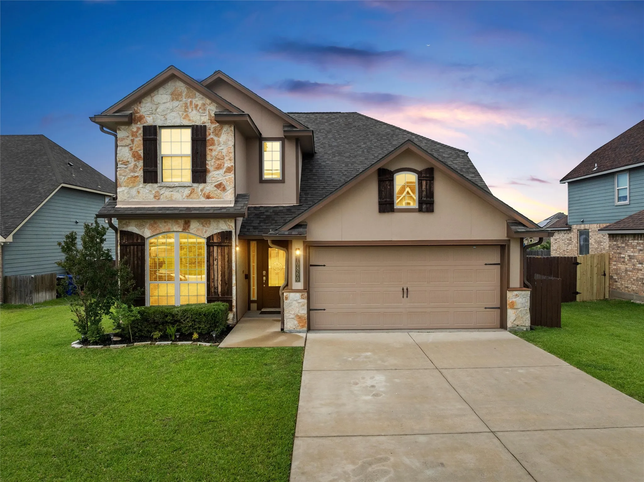 Single Family Residence For Sale in Mc Lennan County , 10860 Burnham Drive, Waco, Texas 76708, 4 Bedroom, 4 Bathroom, 2 Garage spaces, 2,783 Sqft, built in 2014, mls#21291349, Real Estate Agent in Waco, Homes For Sale in Mc Lennan county, Homes For Sale in Waco, Realtor in Waco Texas, Real Estate Brokerage Independent Realty Texas, Luminita Cordes Realtor