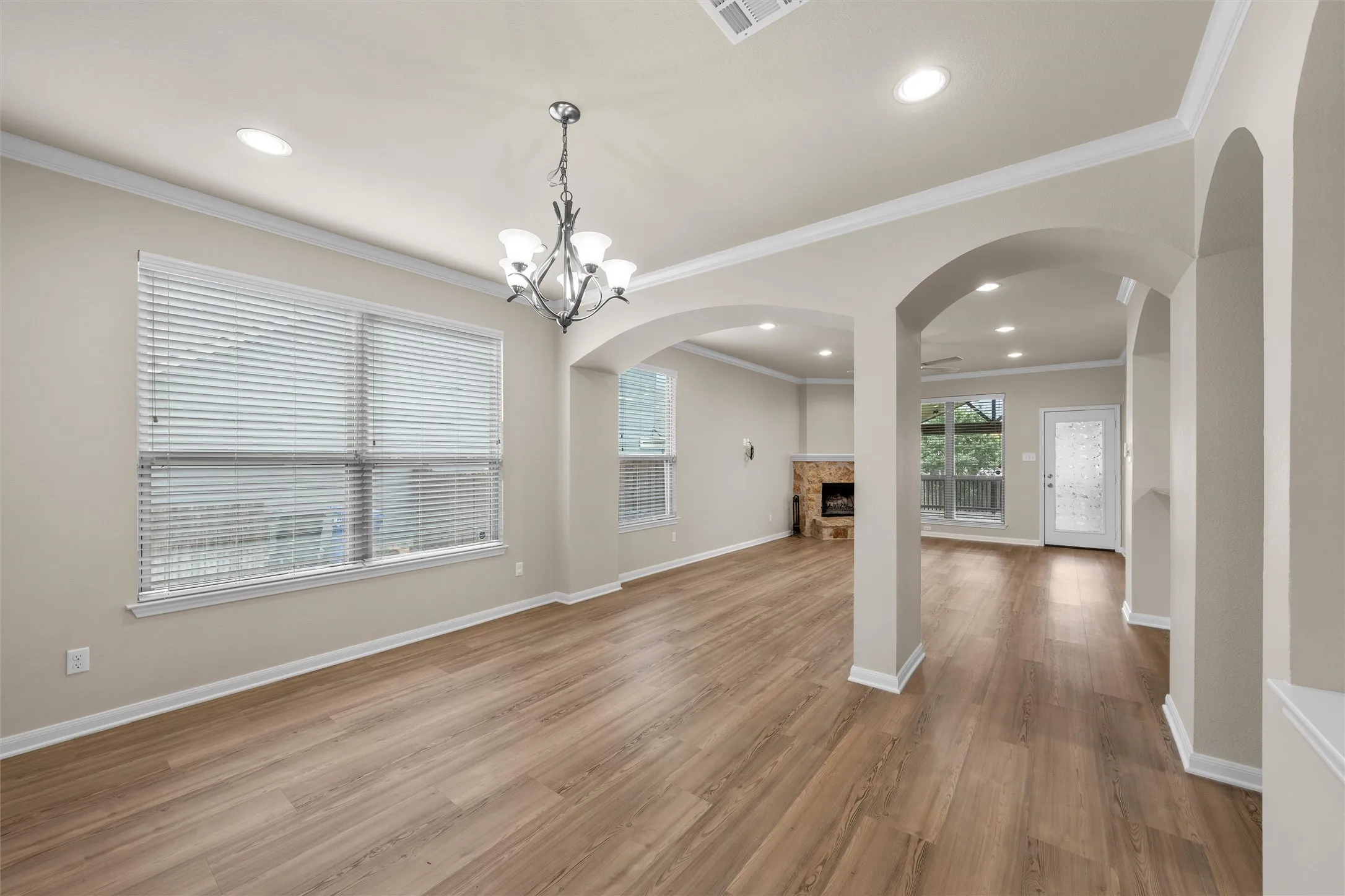 Single Family Residence For Sale in Mc Lennan County , 10860 Burnham Drive, Waco, Texas 76708, 4 Bedroom, 4 Bathroom, 2 Garage spaces, 2,783 Sqft, built in 2014, mls#21291349, Real Estate Agent in Waco, Homes For Sale in Mc Lennan county, Homes For Sale in Waco, Realtor in Waco Texas, Real Estate Brokerage Independent Realty Texas, Luminita Cordes Realtor