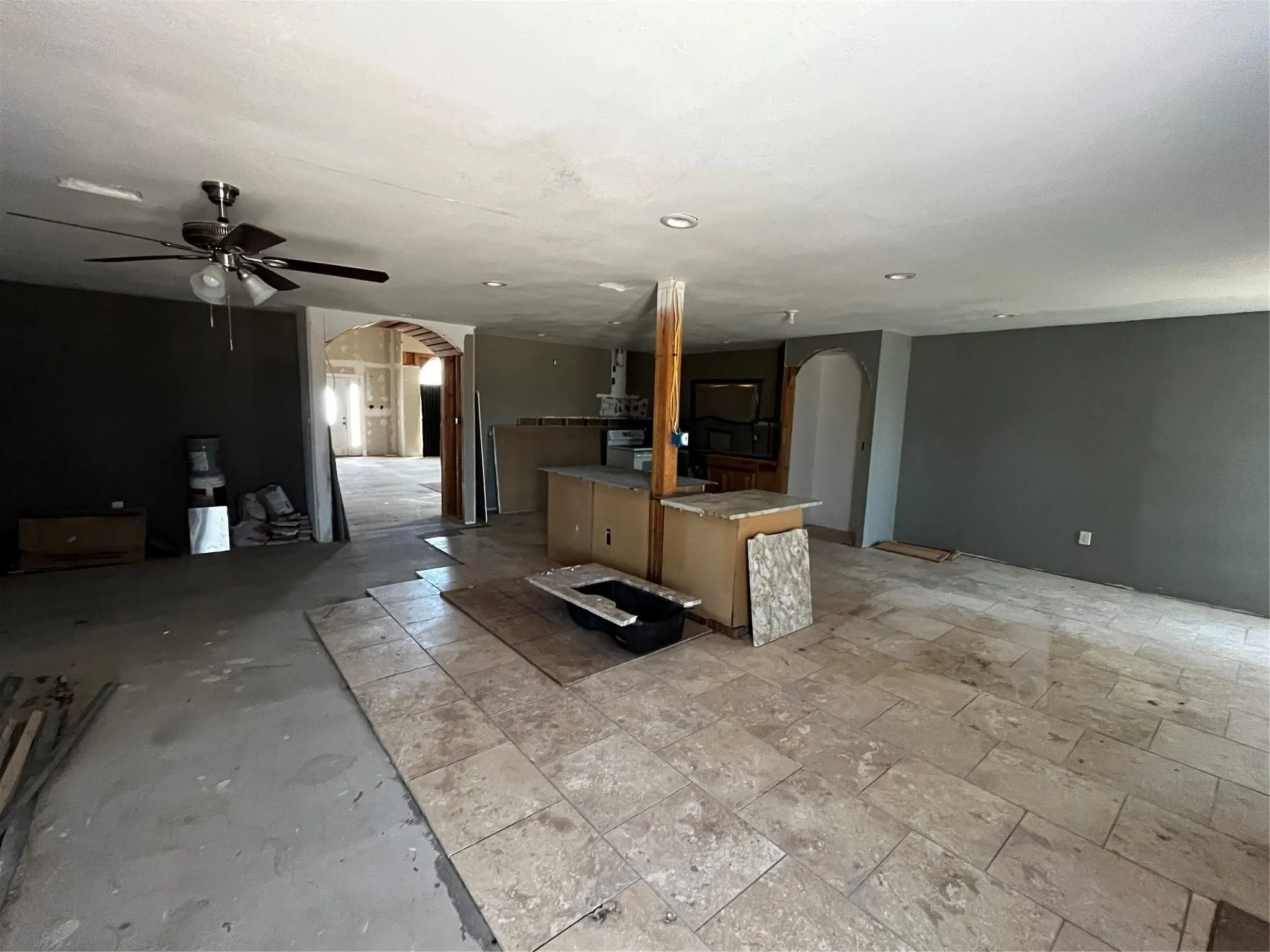Single Family Residence For Sale in Hood County , 3605 Blueberry Trail, Granbury, Texas 76048, 5 Bedroom, 5 Bathroom, Garage spaces, 4,336 Sqft, built in 2017, Price $349,000, mls#21291374, Real Estate Agent in Granbury, Homes For Sale in Hood county, Homes For Sale in Granbury, Realtor in Granbury Texas, Real Estate Brokerage Independent Realty Texas, Luminita Cordes Realtor