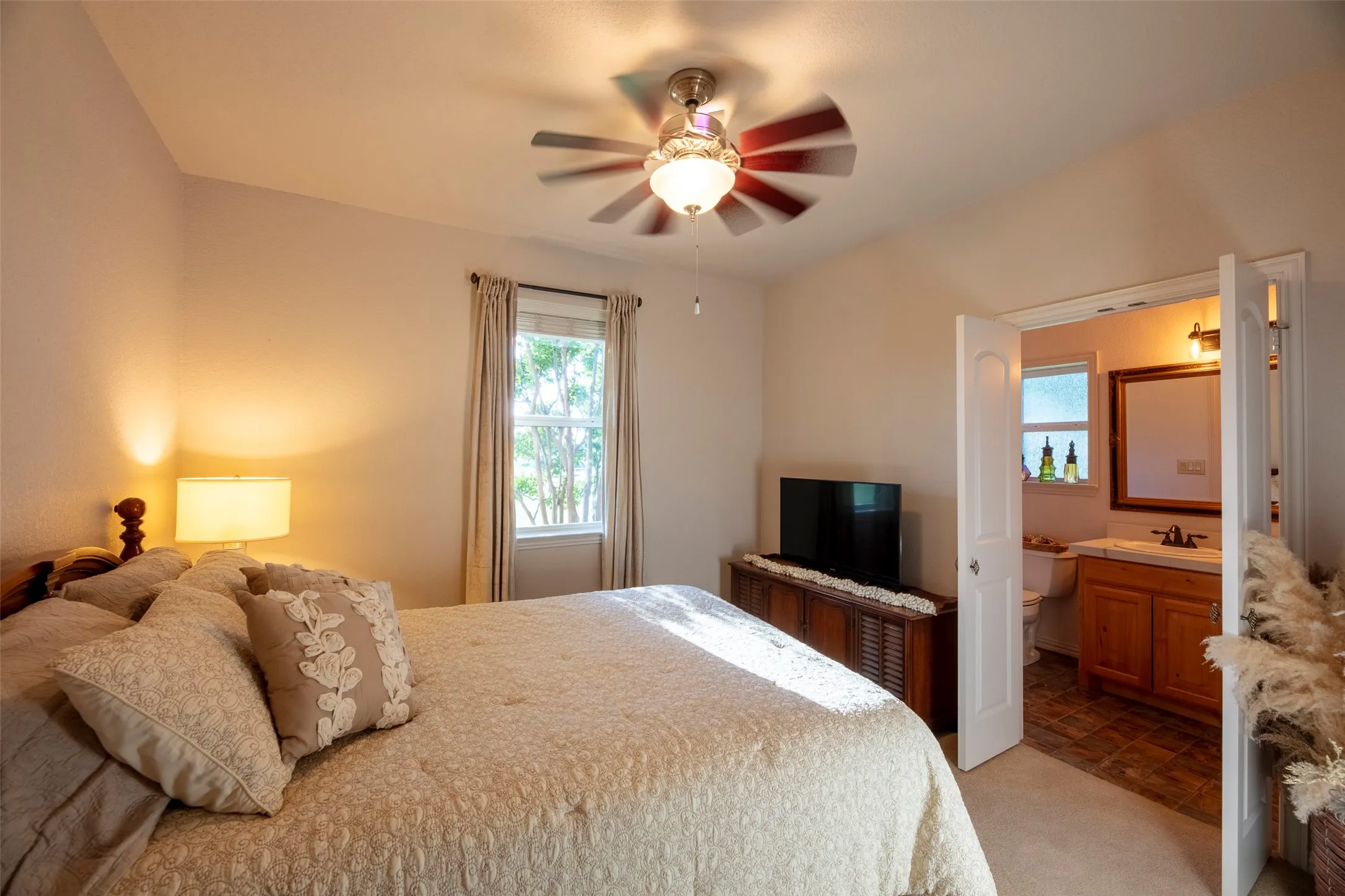 Single Family Residence For Sale in Denton County , 11225 Mesquite Hill Road, Sanger, Texas 76266, 4 Bedroom, 4 Bathroom, 2 Garage spaces, 2,427 Sqft, built in 2007, mls#21288435, Real Estate Agent in Sanger, Homes For Sale in Denton county, Homes For Sale in Sanger, Realtor in Sanger Texas, Real Estate Brokerage Independent Realty Texas, Luminita Cordes Realtor