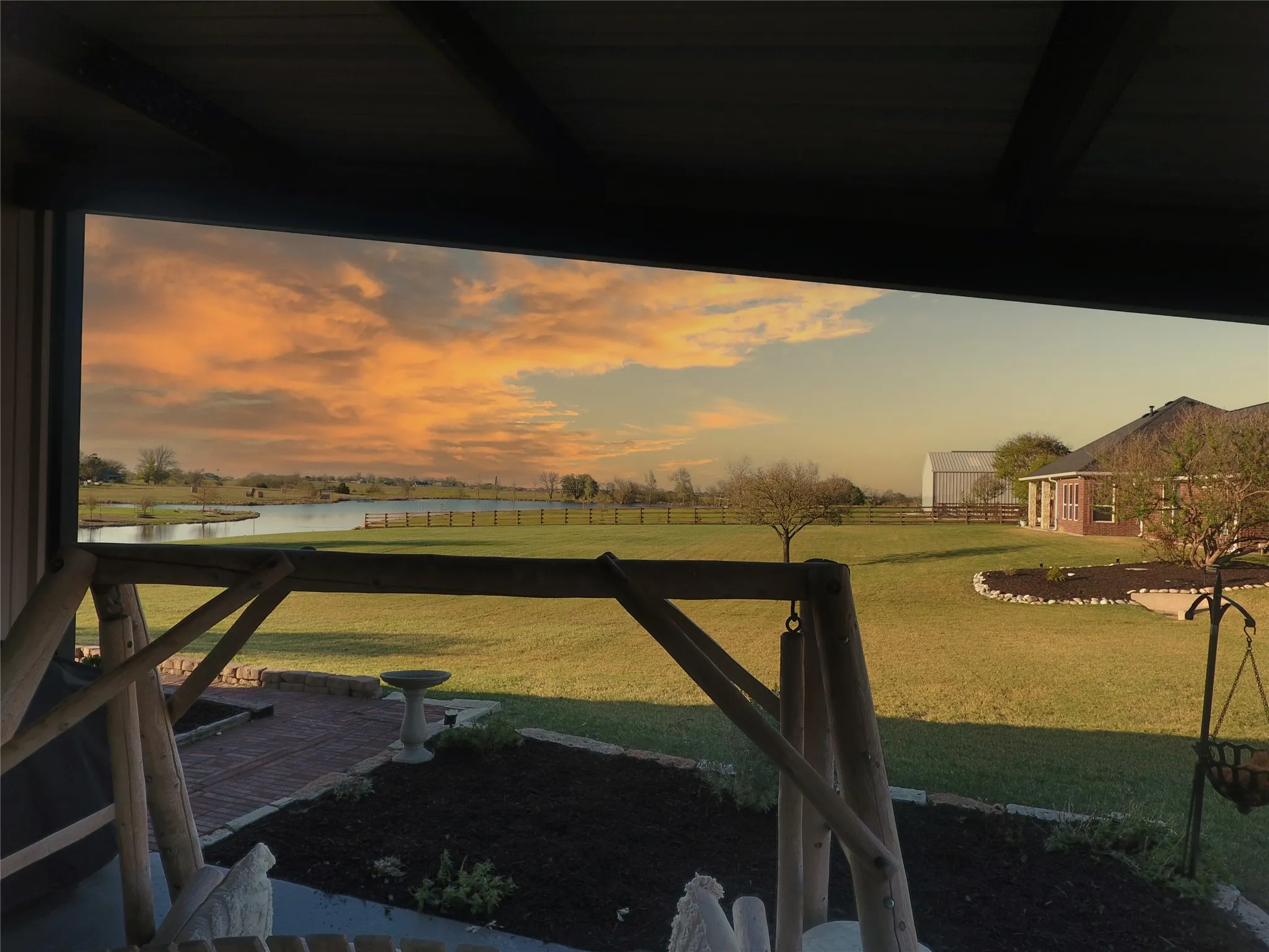Single Family Residence For Sale in Denton County , 11225 Mesquite Hill Road, Sanger, Texas 76266, 4 Bedroom, 4 Bathroom, 2 Garage spaces, 2,427 Sqft, built in 2007, mls#21288435, Real Estate Agent in Sanger, Homes For Sale in Denton county, Homes For Sale in Sanger, Realtor in Sanger Texas, Real Estate Brokerage Independent Realty Texas, Luminita Cordes Realtor
