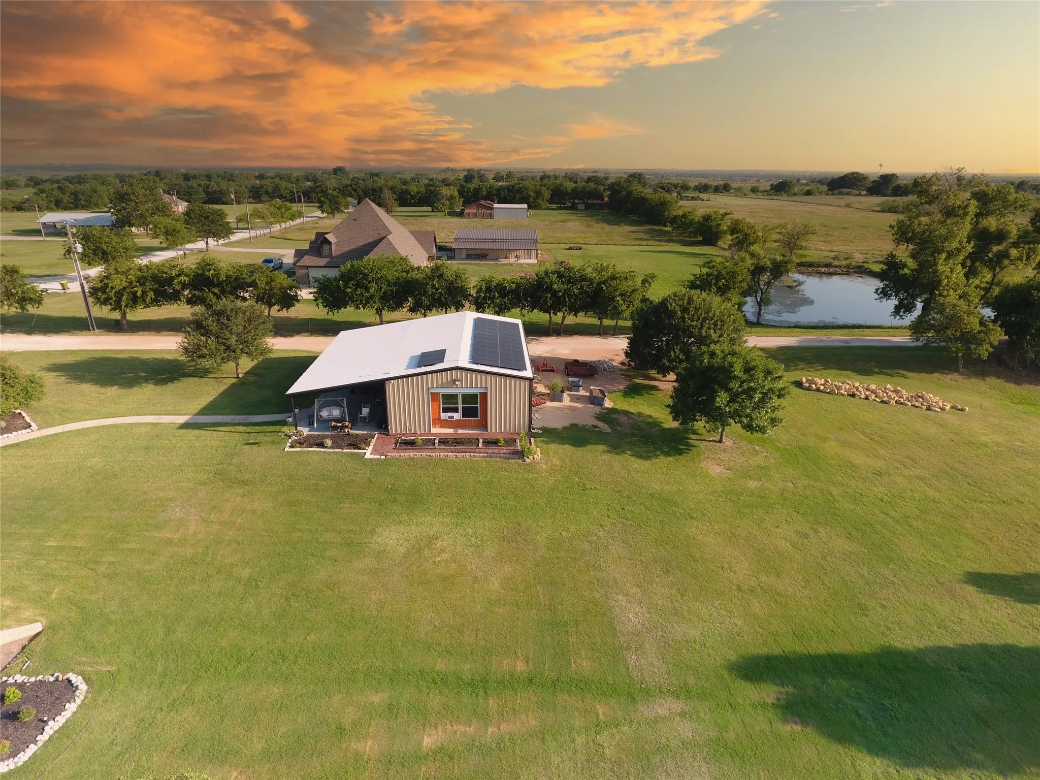 Single Family Residence For Sale in Denton County , 11225 Mesquite Hill Road, Sanger, Texas 76266, 4 Bedroom, 4 Bathroom, 2 Garage spaces, 2,427 Sqft, built in 2007, mls#21288435, Real Estate Agent in Sanger, Homes For Sale in Denton county, Homes For Sale in Sanger, Realtor in Sanger Texas, Real Estate Brokerage Independent Realty Texas, Luminita Cordes Realtor