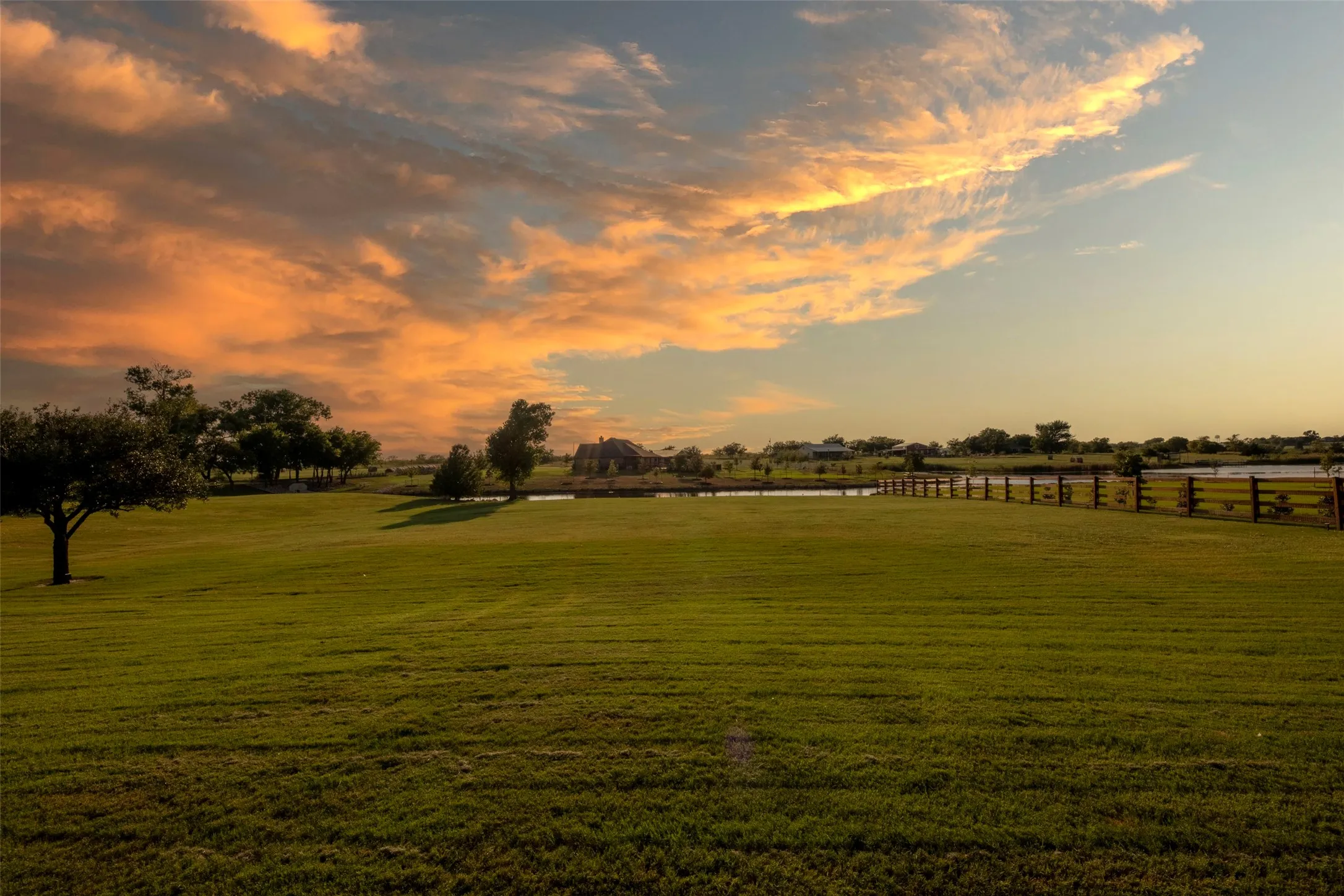 Single Family Residence For Sale in Denton County , 11225 Mesquite Hill Road, Sanger, Texas 76266, 4 Bedroom, 4 Bathroom, 2 Garage spaces, 2,427 Sqft, built in 2007, mls#21288435, Real Estate Agent in Sanger, Homes For Sale in Denton county, Homes For Sale in Sanger, Realtor in Sanger Texas, Real Estate Brokerage Independent Realty Texas, Luminita Cordes Realtor