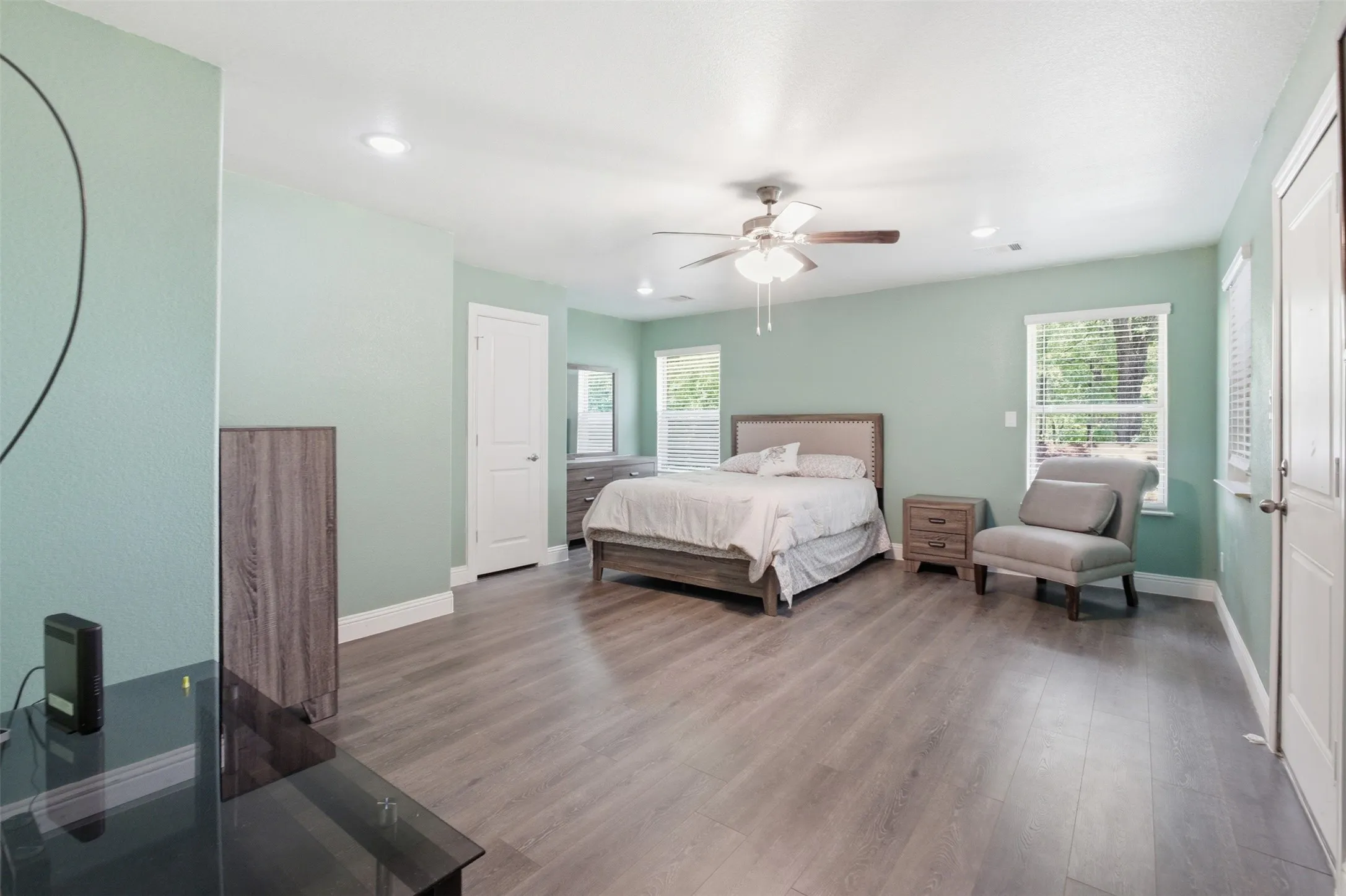 Single Family Residence For Sale in Henderson County , 222 Wedgewood Drive, Mabank, Texas 75156, 3 Bedroom, 3 Bathroom, Garage spaces, 2,880 Sqft, built in 2024, mls#21291012, Real Estate Agent in Mabank, Homes For Sale in Henderson county, Homes For Sale in Mabank, Realtor in Mabank Texas, Real Estate Brokerage Independent Realty Texas, Luminita Cordes Realtor