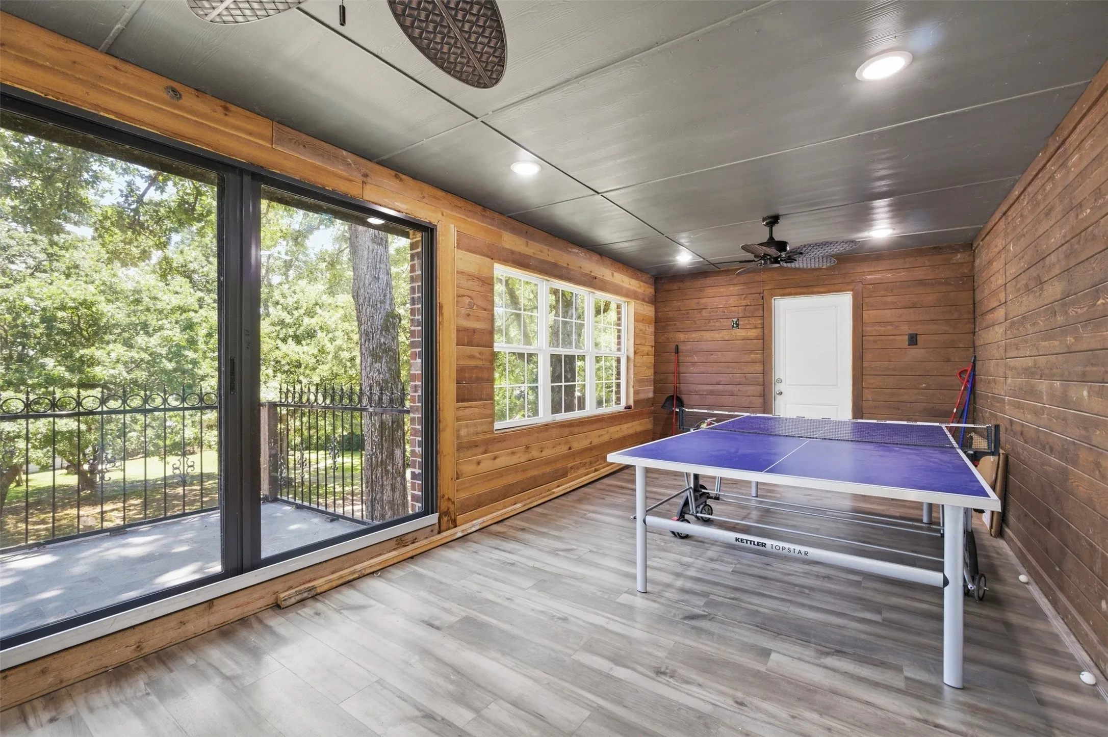 Single Family Residence For Sale in Henderson County , 222 Wedgewood Drive, Mabank, Texas 75156, 3 Bedroom, 3 Bathroom, Garage spaces, 2,880 Sqft, built in 2024, mls#21291012, Real Estate Agent in Mabank, Homes For Sale in Henderson county, Homes For Sale in Mabank, Realtor in Mabank Texas, Real Estate Brokerage Independent Realty Texas, Luminita Cordes Realtor