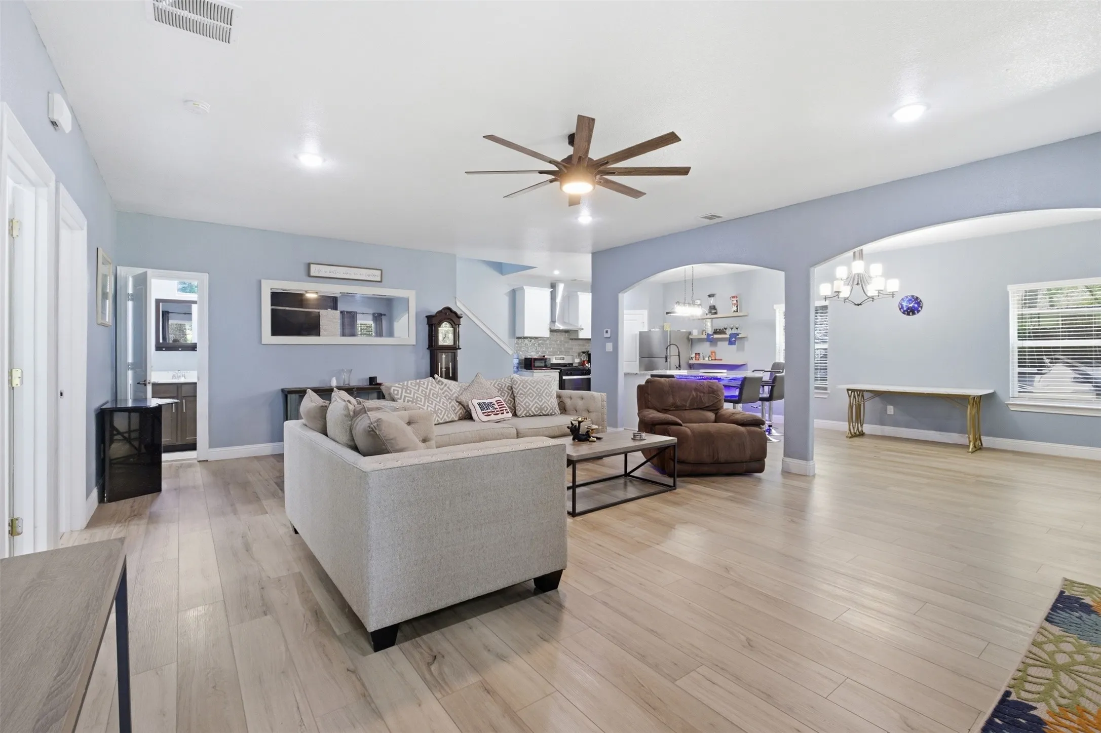 Single Family Residence For Sale in Henderson County , 222 Wedgewood Drive, Mabank, Texas 75156, 3 Bedroom, 3 Bathroom, Garage spaces, 2,880 Sqft, built in 2024, mls#21291012, Real Estate Agent in Mabank, Homes For Sale in Henderson county, Homes For Sale in Mabank, Realtor in Mabank Texas, Real Estate Brokerage Independent Realty Texas, Luminita Cordes Realtor