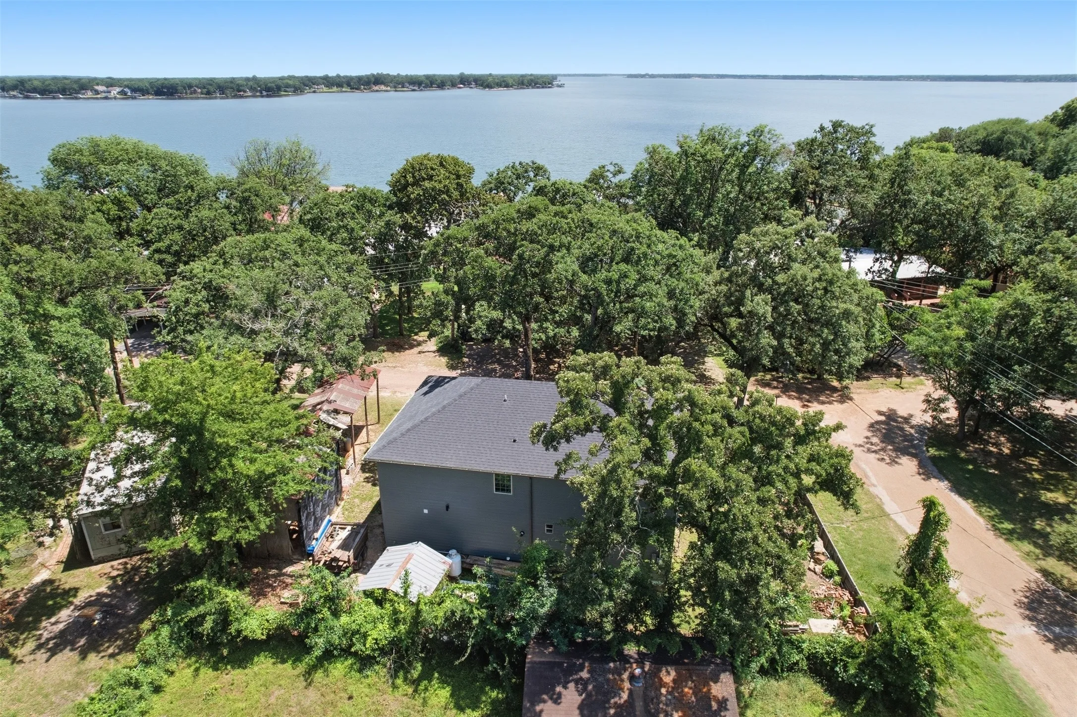Single Family Residence For Sale in Henderson County , 222 Wedgewood Drive, Mabank, Texas 75156, 3 Bedroom, 3 Bathroom, Garage spaces, 2,880 Sqft, built in 2024, mls#21291012, Real Estate Agent in Mabank, Homes For Sale in Henderson county, Homes For Sale in Mabank, Realtor in Mabank Texas, Real Estate Brokerage Independent Realty Texas, Luminita Cordes Realtor
