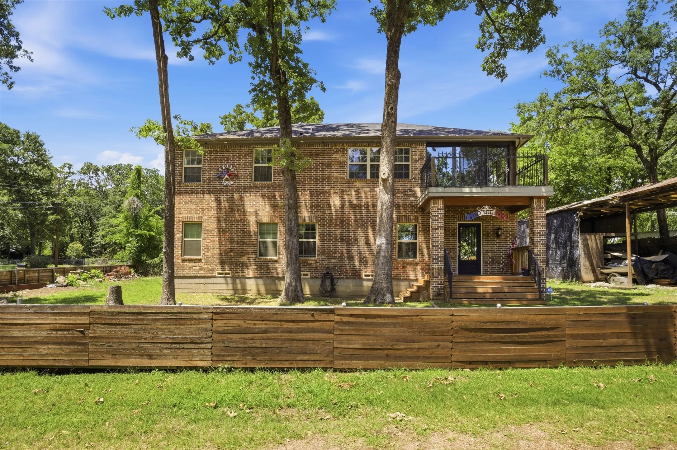 Single Family Residence For Sale in Henderson County , 222 Wedgewood Drive, Mabank, Texas 75156, 3 Bedroom, 3 Bathroom, Garage spaces, 2,880 Sqft, built in 2024, mls#21291012, Real Estate Agent in Mabank, Homes For Sale in Henderson county, Homes For Sale in Mabank, Realtor in Mabank Texas, Real Estate Brokerage Independent Realty Texas, Luminita Cordes Realtor