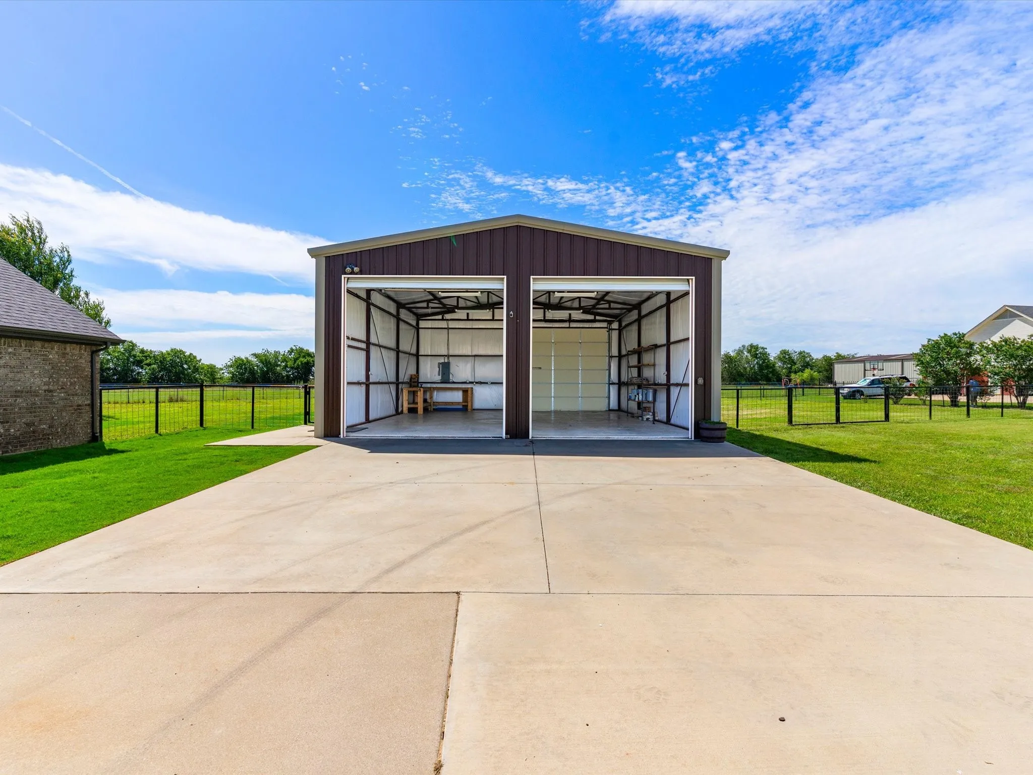 Single Family Residence For Sale in Tarrant County , 2641 Purple Sage Trail, Fort Worth, Texas 76179, 4 Bedroom, 3 Bathroom, 2 Garage spaces, 1,909 Sqft, built in 2006, mls#21287331, Real Estate Agent in Fort Worth, Homes For Sale in Tarrant county, Homes For Sale in Fort Worth, Realtor in Fort Worth Texas, Real Estate Brokerage Independent Realty Texas, Luminita Cordes Realtor
