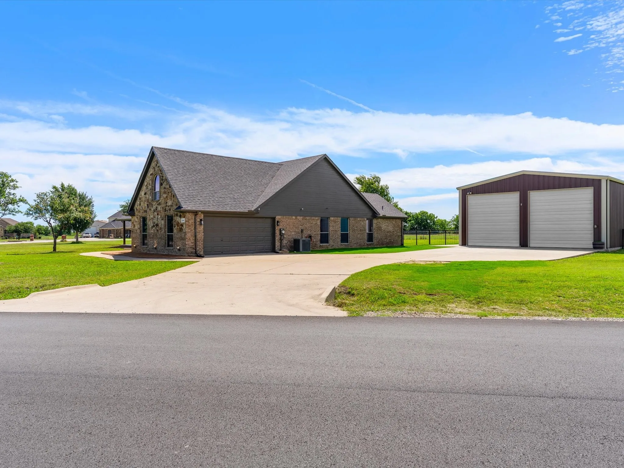 Single Family Residence For Sale in Tarrant County , 2641 Purple Sage Trail, Fort Worth, Texas 76179, 4 Bedroom, 3 Bathroom, 2 Garage spaces, 1,909 Sqft, built in 2006, mls#21287331, Real Estate Agent in Fort Worth, Homes For Sale in Tarrant county, Homes For Sale in Fort Worth, Realtor in Fort Worth Texas, Real Estate Brokerage Independent Realty Texas, Luminita Cordes Realtor