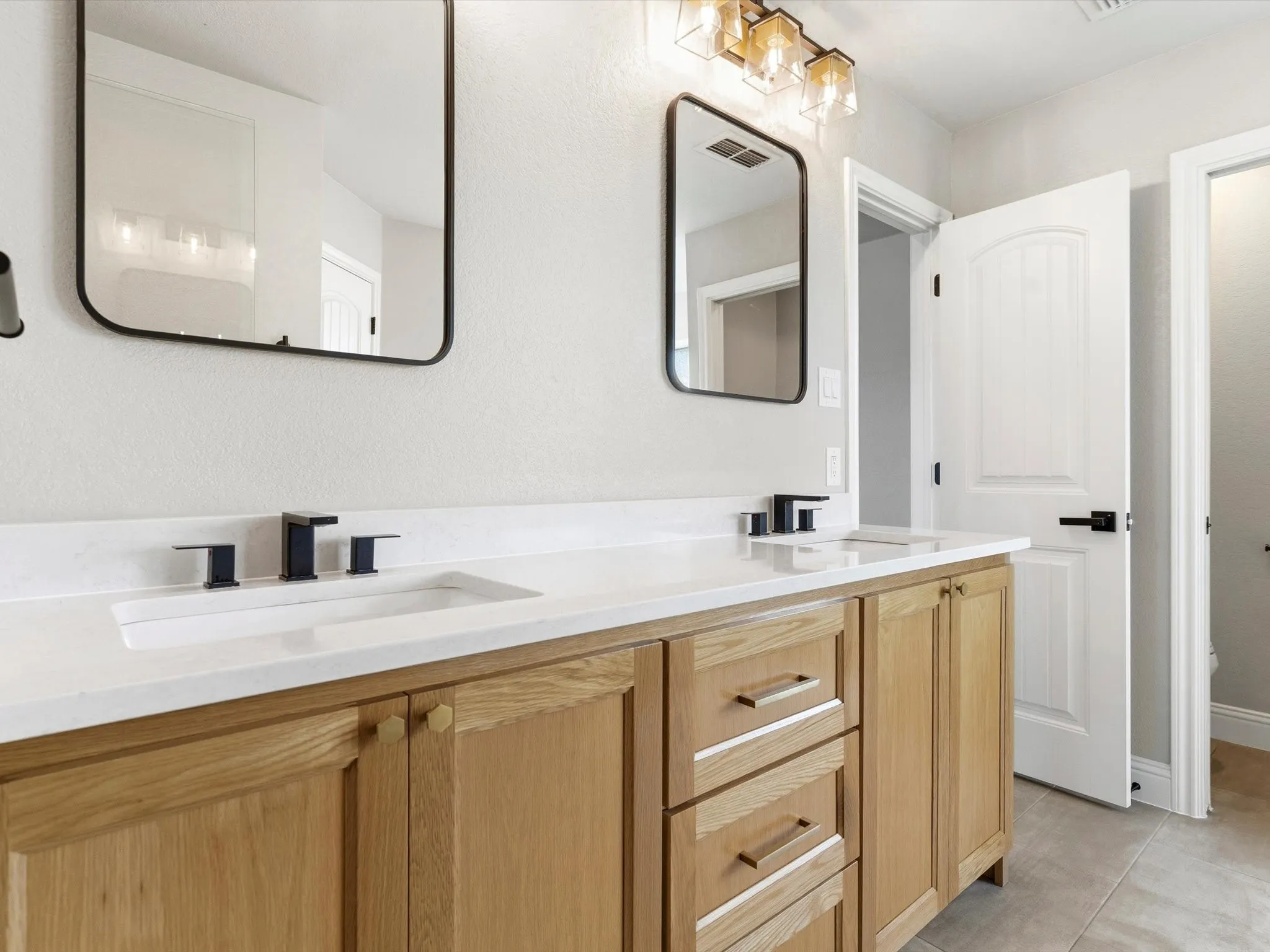 Single Family Residence For Sale in Tarrant County , 2641 Purple Sage Trail, Fort Worth, Texas 76179, 4 Bedroom, 3 Bathroom, 2 Garage spaces, 1,909 Sqft, built in 2006, mls#21287331, Real Estate Agent in Fort Worth, Homes For Sale in Tarrant county, Homes For Sale in Fort Worth, Realtor in Fort Worth Texas, Real Estate Brokerage Independent Realty Texas, Luminita Cordes Realtor