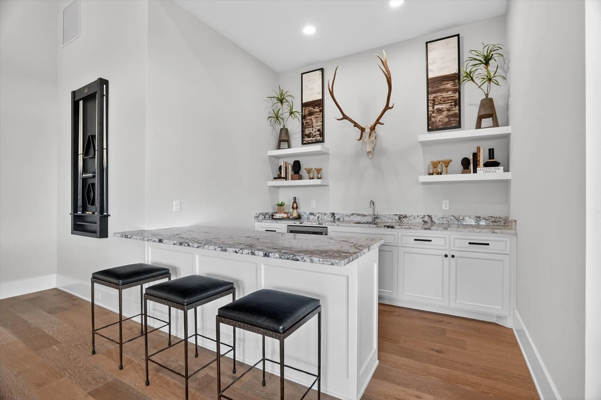 Single Family Residence For Sale in Palo Pinto County , 220 Cavalier Court, Strawn, Texas 76475, 4 Bedroom, 6 Bathroom, 2 Garage spaces, 4,206 Sqft, built in 2026, mls#21288981, Real Estate Agent in Strawn, Homes For Sale in Palo Pinto county, Homes For Sale in Strawn, Realtor in Strawn Texas, Real Estate Brokerage Independent Realty Texas, Luminita Cordes Realtor