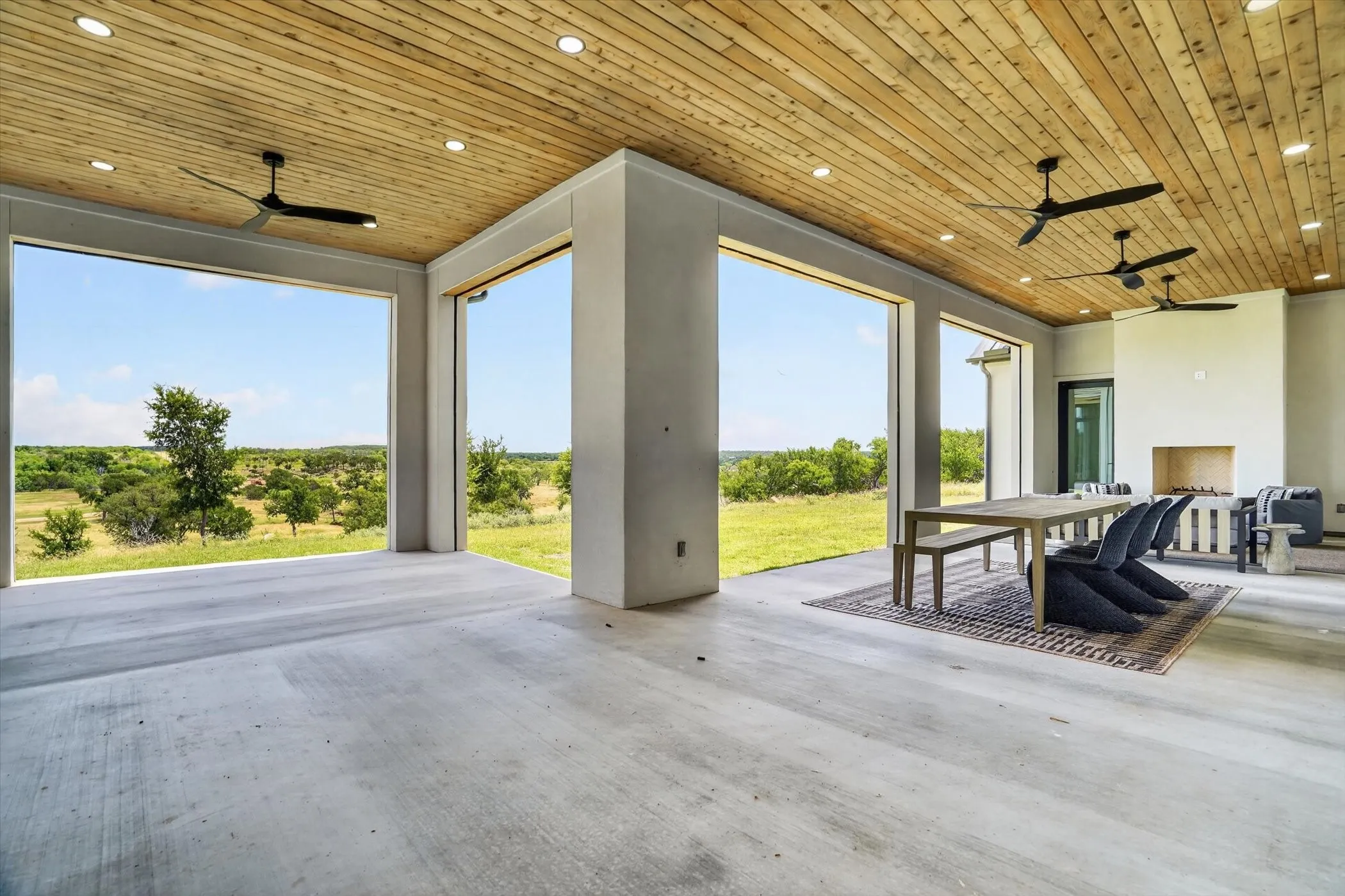 Single Family Residence For Sale in Palo Pinto County , 220 Cavalier Court, Strawn, Texas 76475, 4 Bedroom, 6 Bathroom, 2 Garage spaces, 4,206 Sqft, built in 2026, mls#21288981, Real Estate Agent in Strawn, Homes For Sale in Palo Pinto county, Homes For Sale in Strawn, Realtor in Strawn Texas, Real Estate Brokerage Independent Realty Texas, Luminita Cordes Realtor