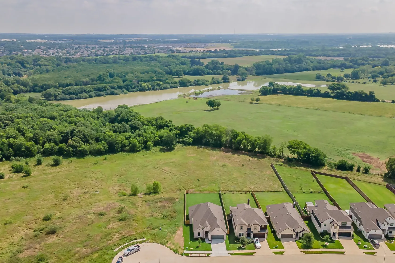 Serene area for peaceful living just 15 minutes from down town Fort Worth for convenience